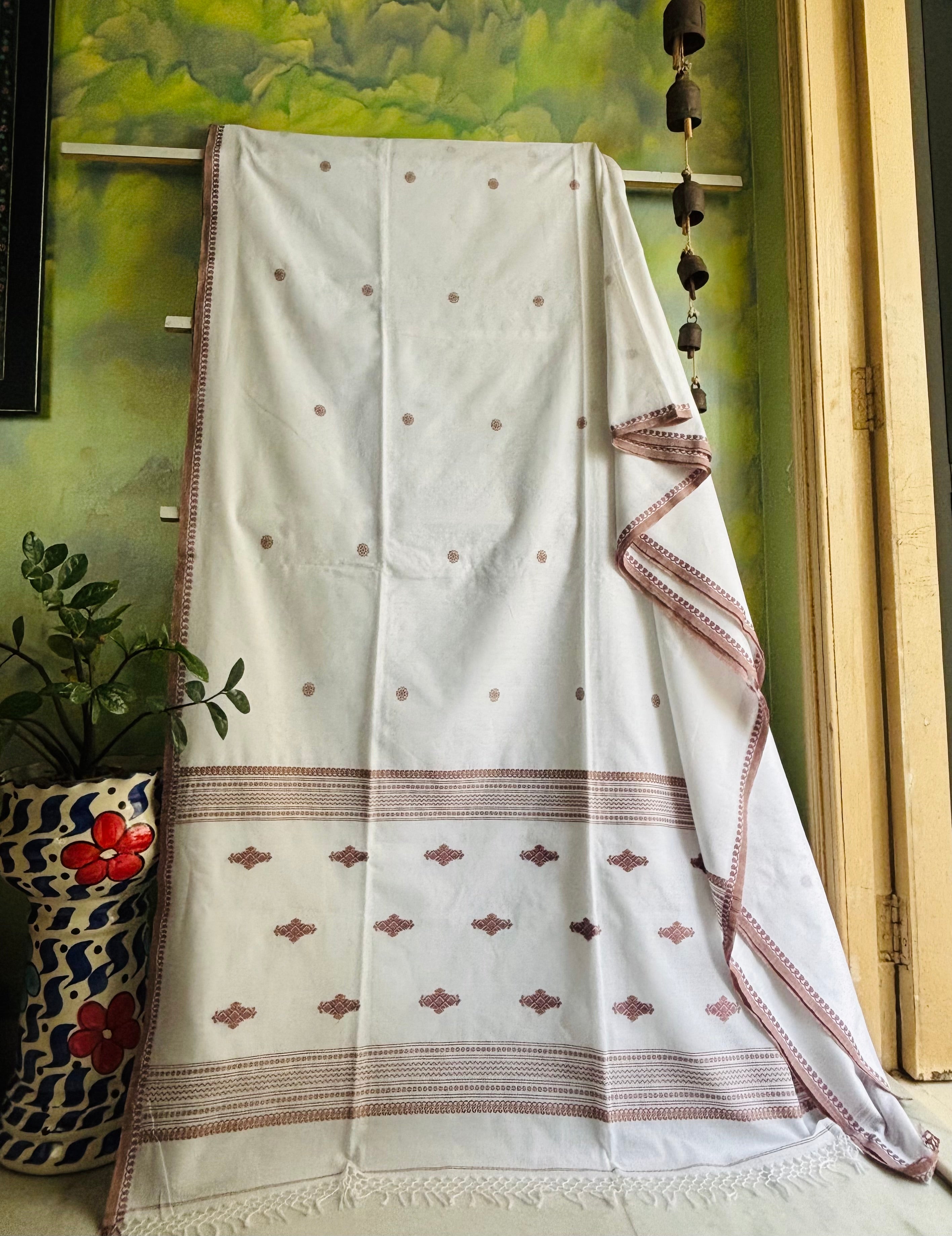Handwoven White Brown Phulia Cotton Saree