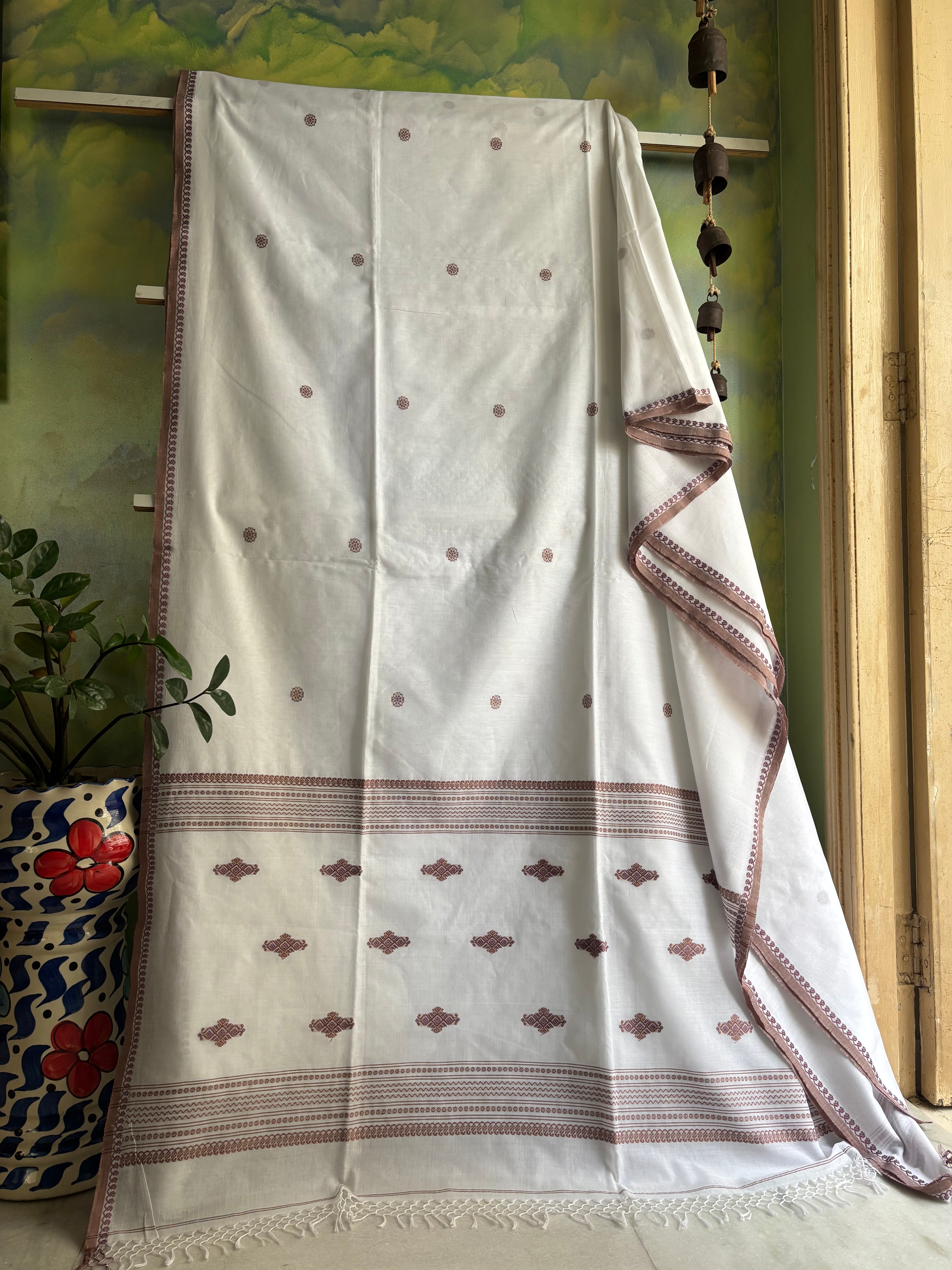 Handwoven White Brown Phulia Cotton Saree