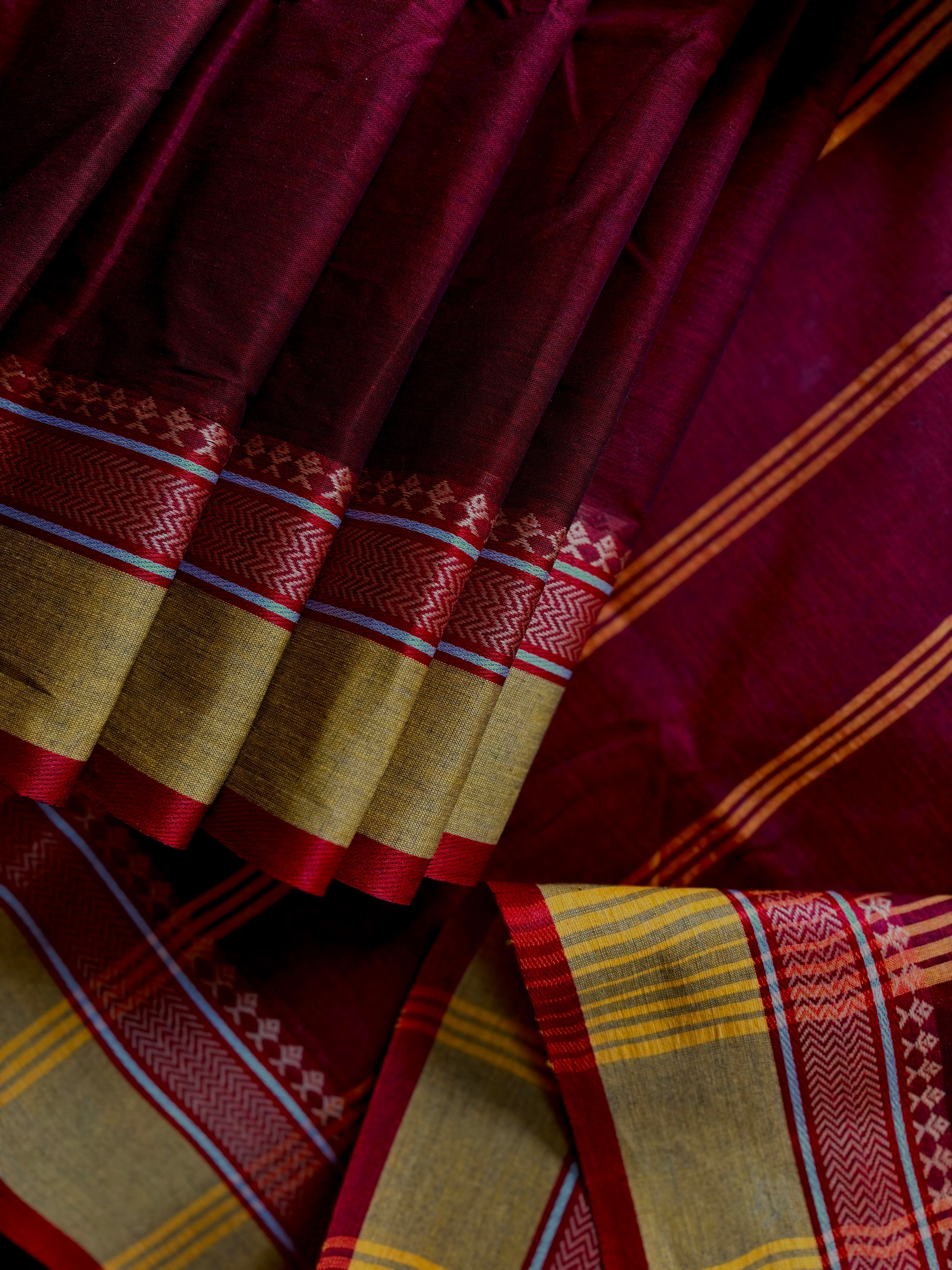 Handwoven Maroonish Wine Tangail Saree