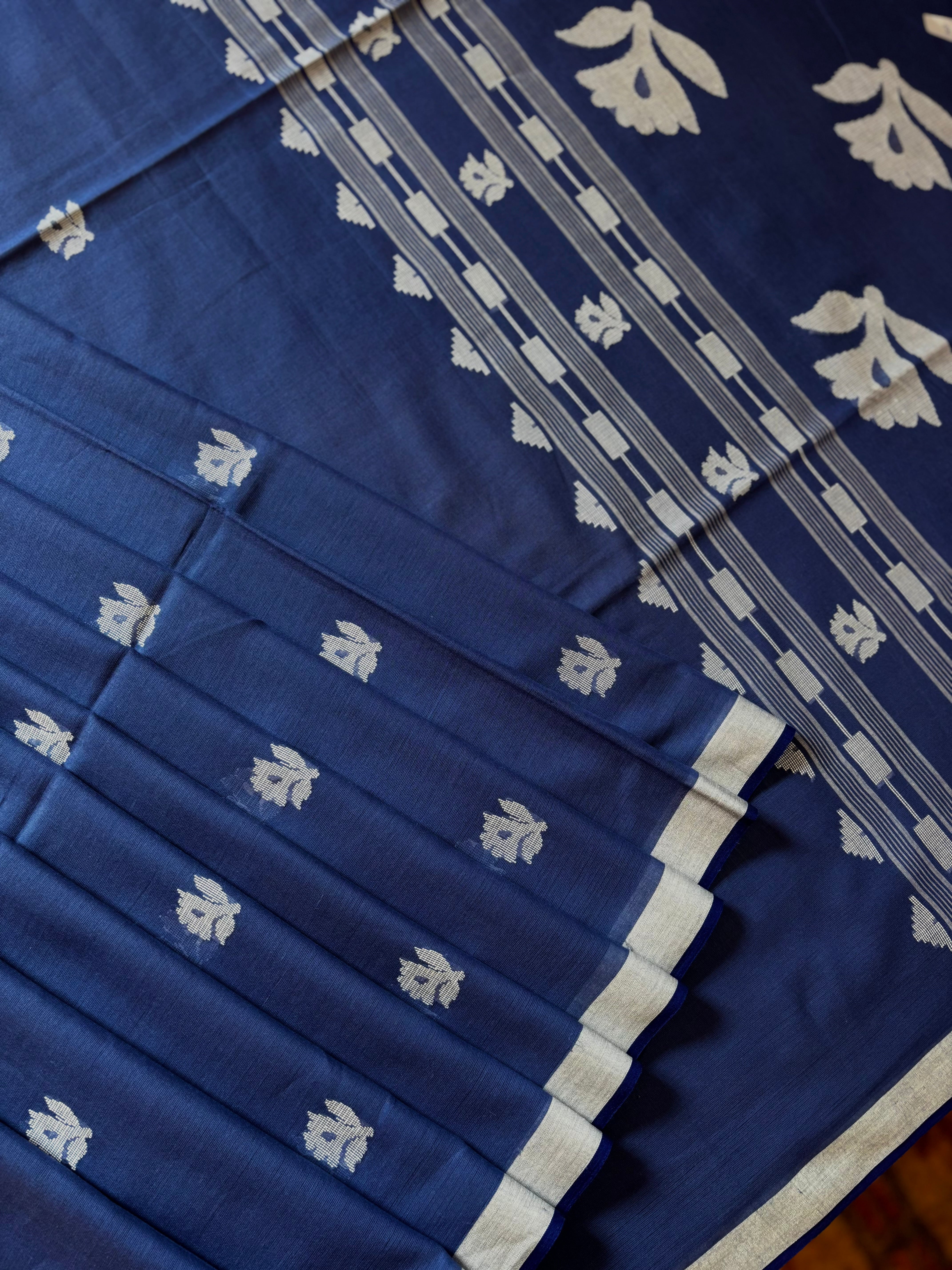 Handwoven Blue Colour Cotton Jamdani Saree