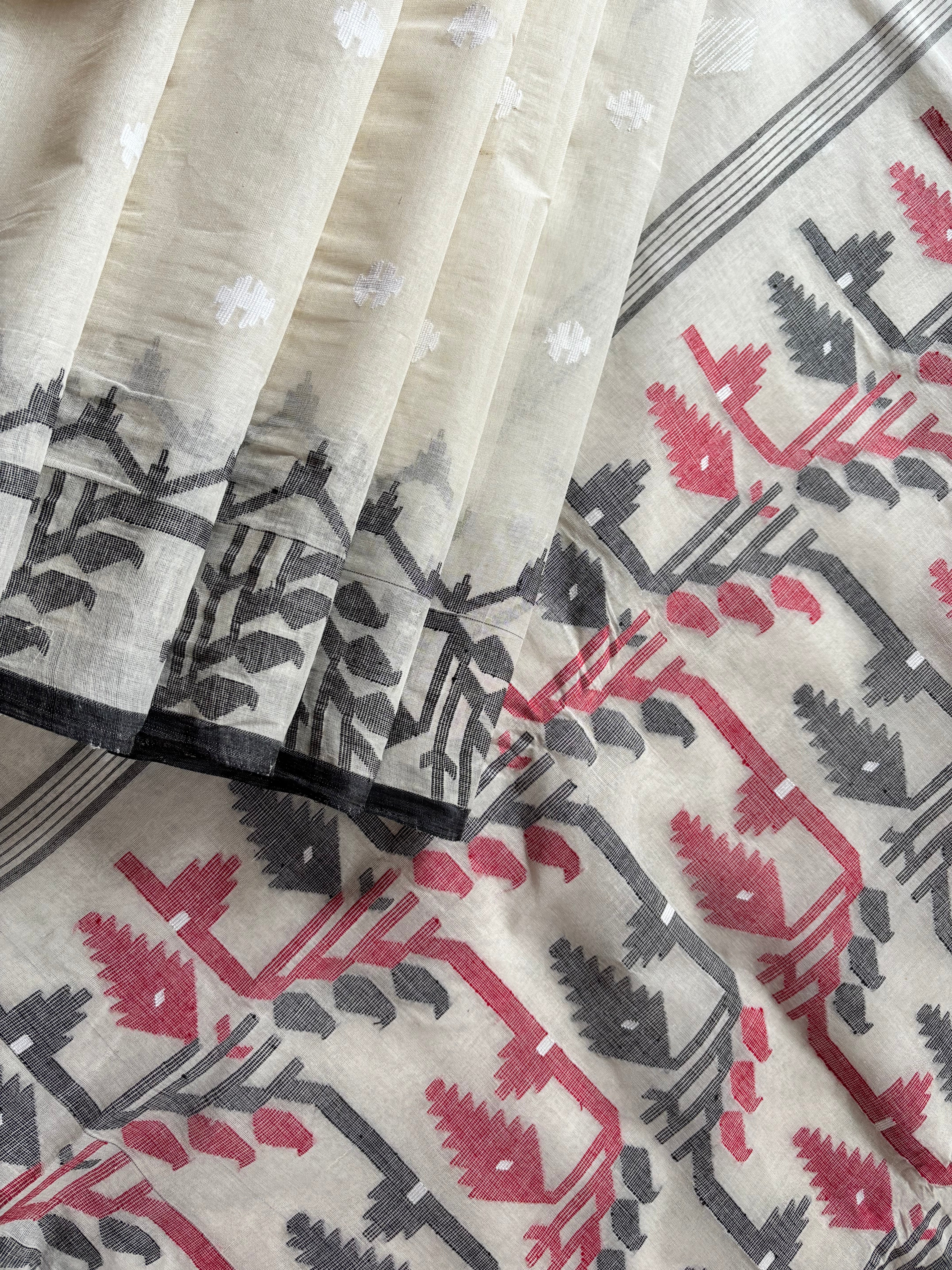 Handwoven Offwhite Cotton Jamdani Saree