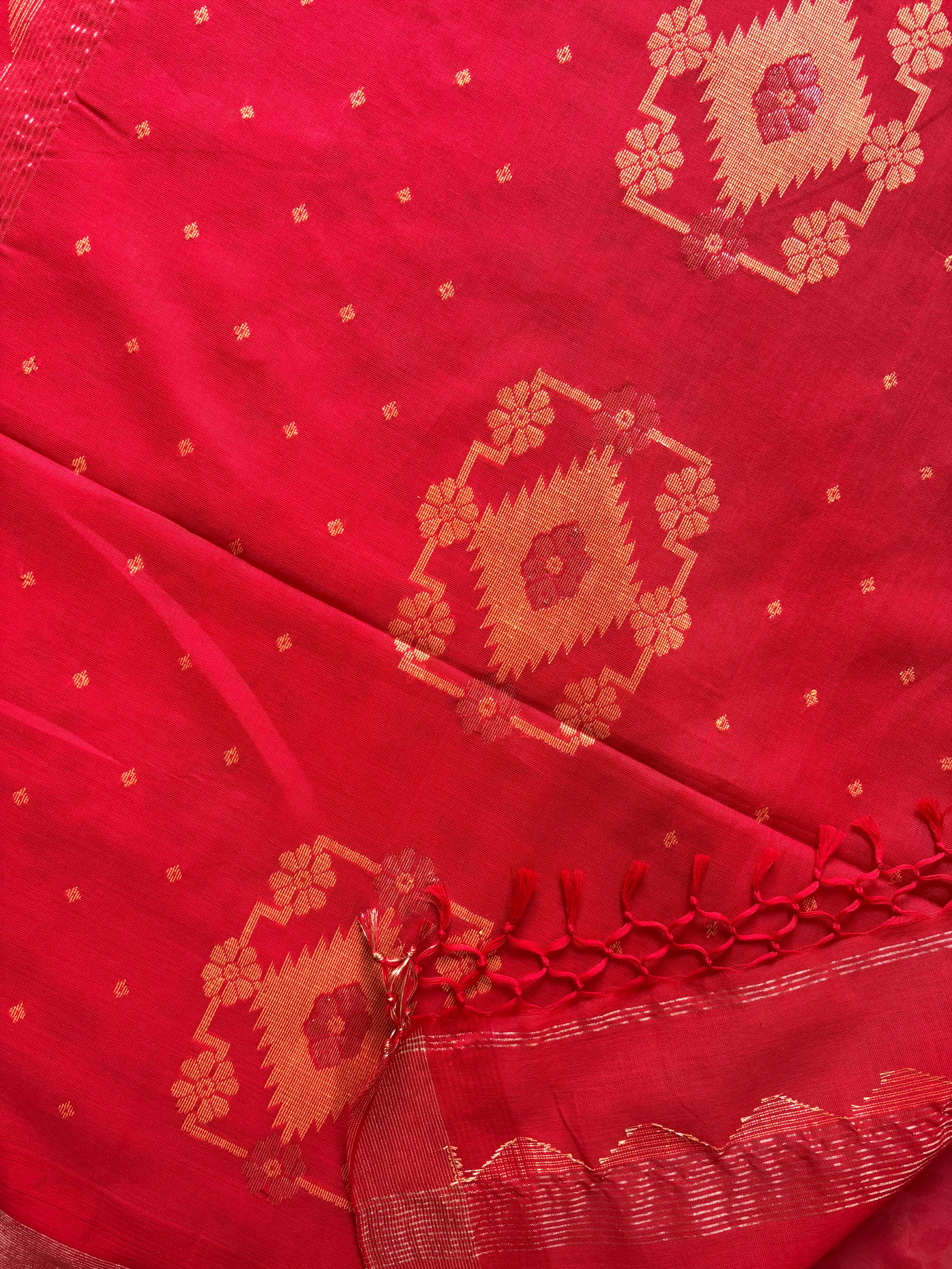 Handwoven Red Colour Cotton Jamdani Saree
