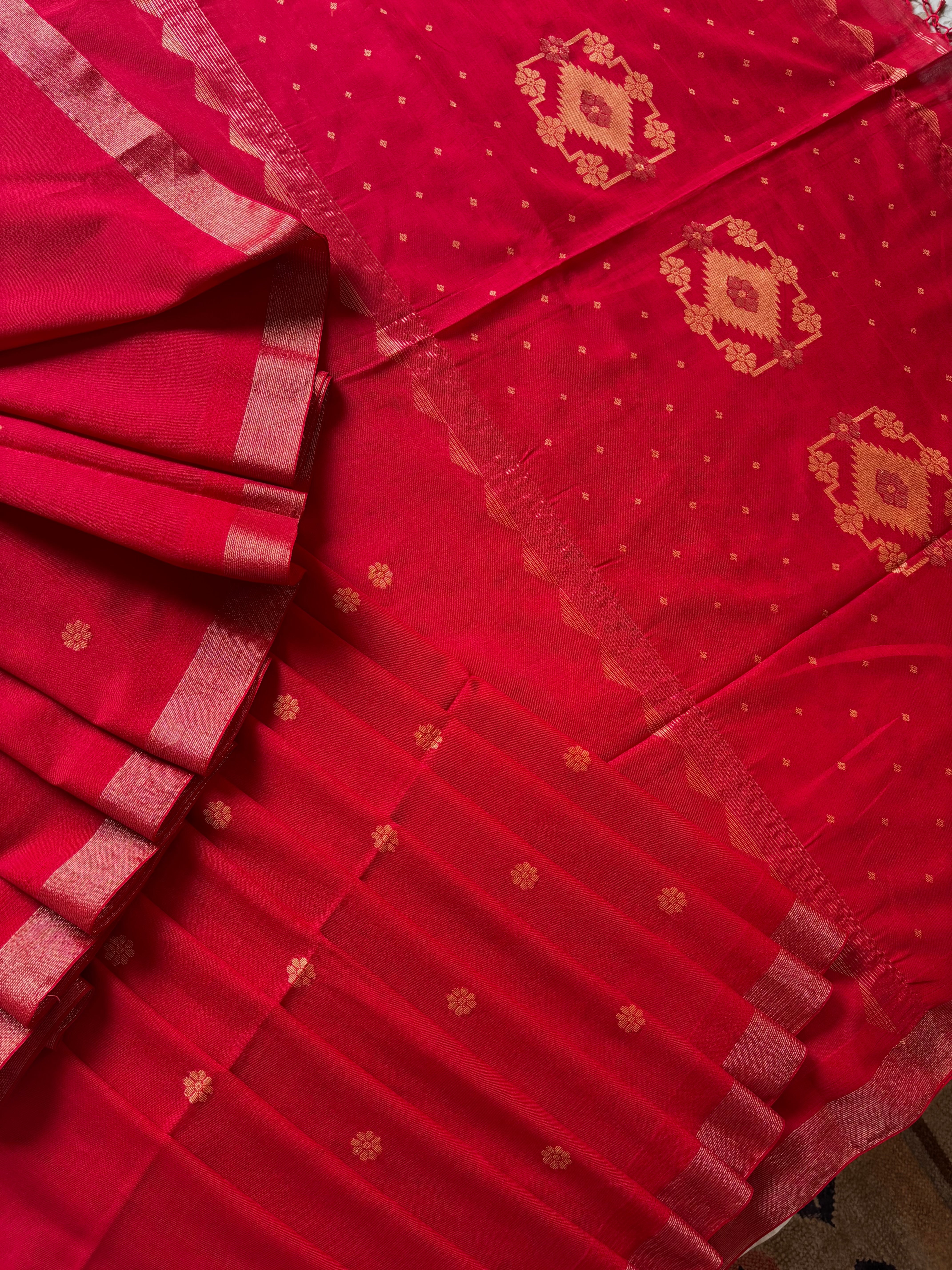Handwoven Red Colour Cotton Jamdani Saree
