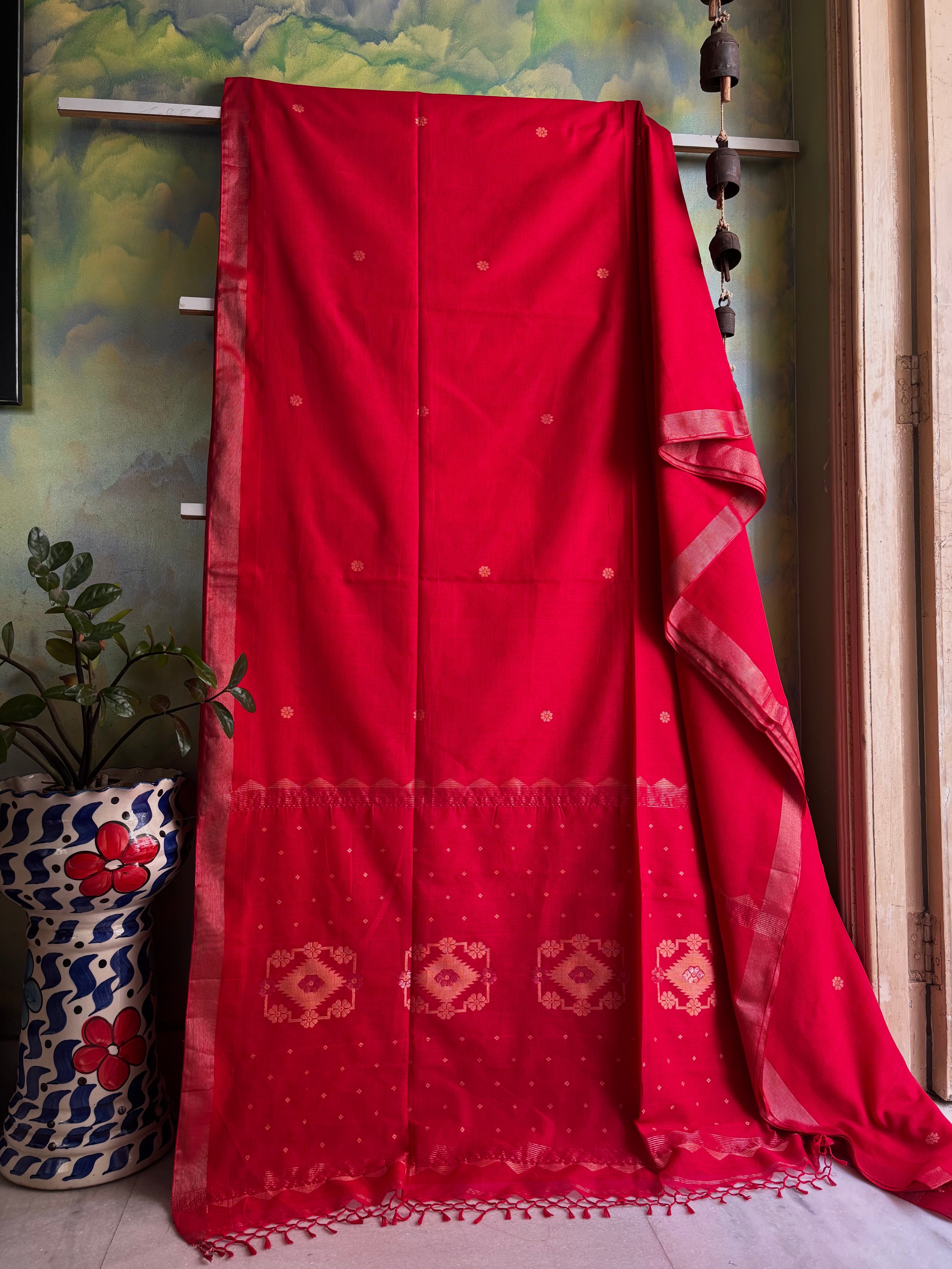 Handwoven Red Colour Cotton Jamdani Saree