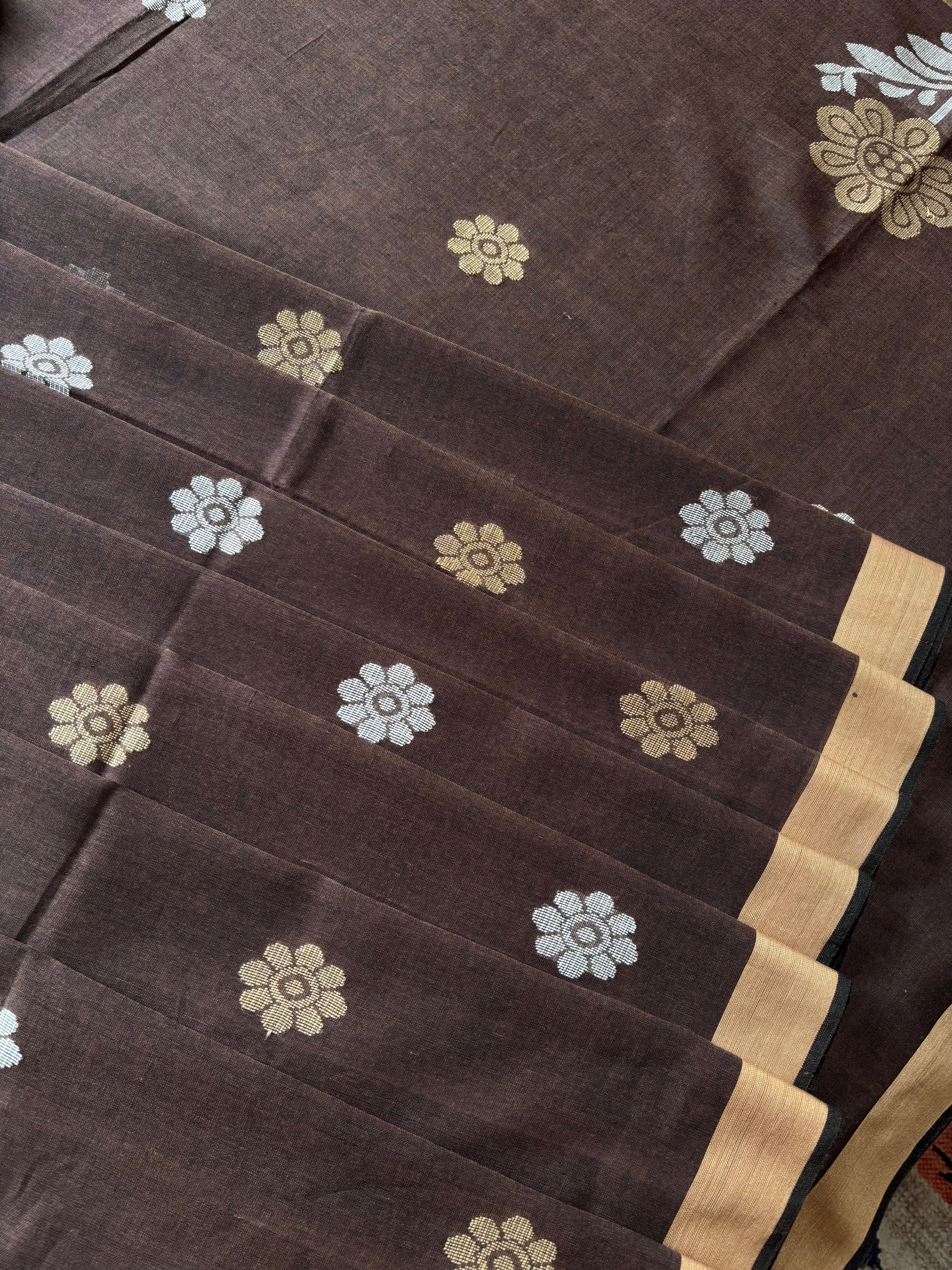 Handwoven Light Brown Cotton Jamdani Saree