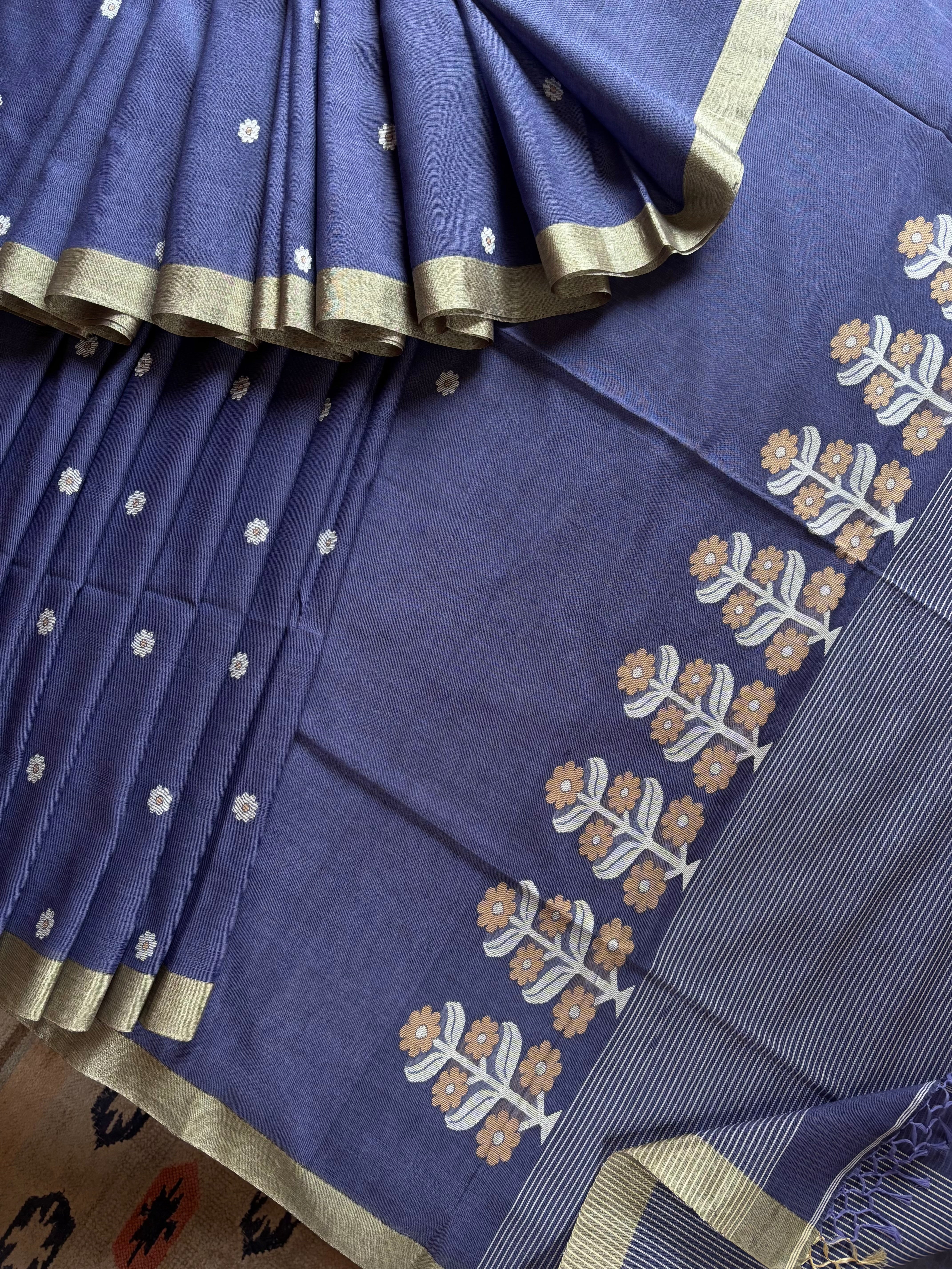 Handwoven Blue Lavender Dual Toned Cotton Jamdani Saree