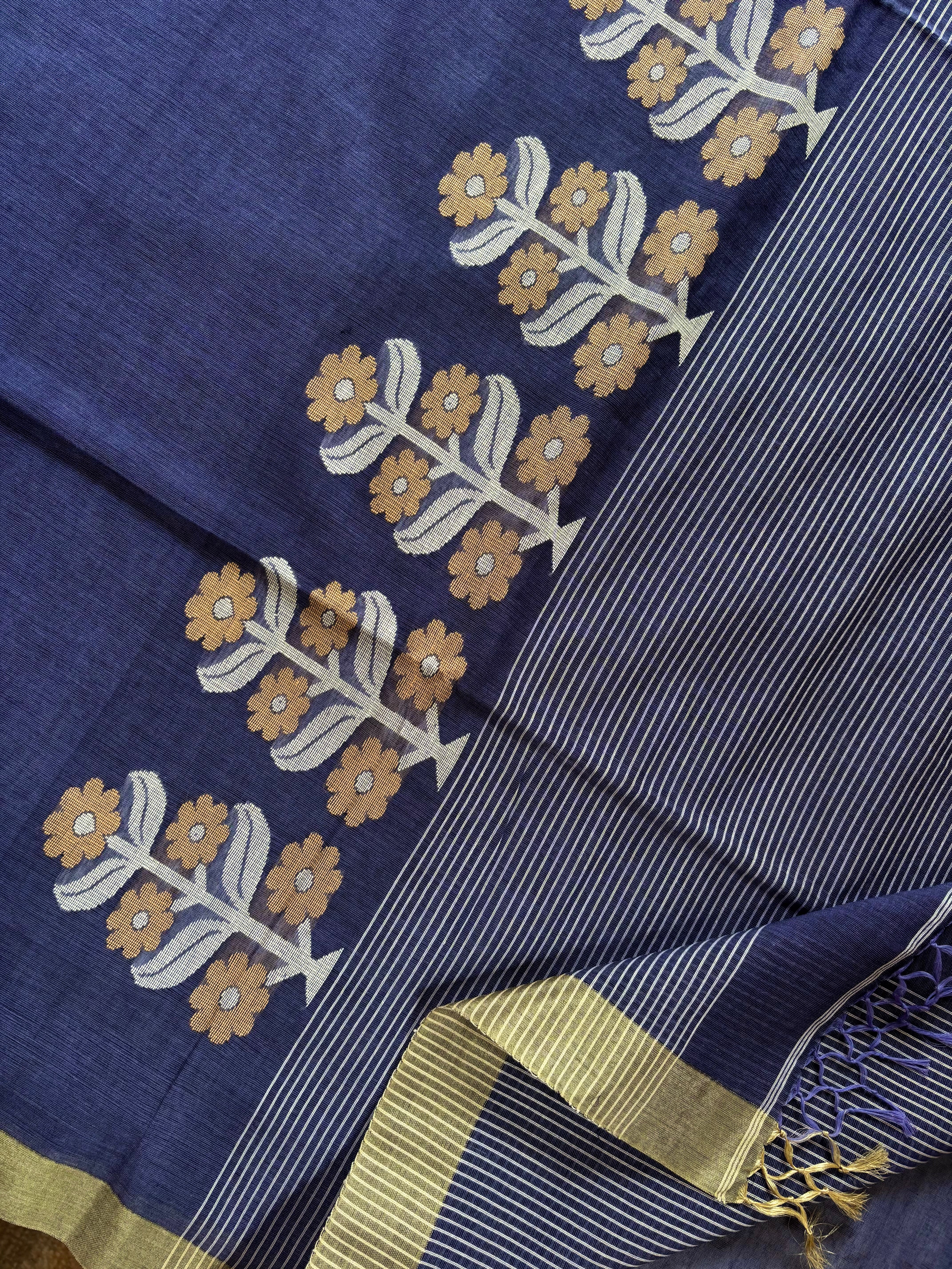 Handwoven Blue Lavender Dual Toned Cotton Jamdani Saree