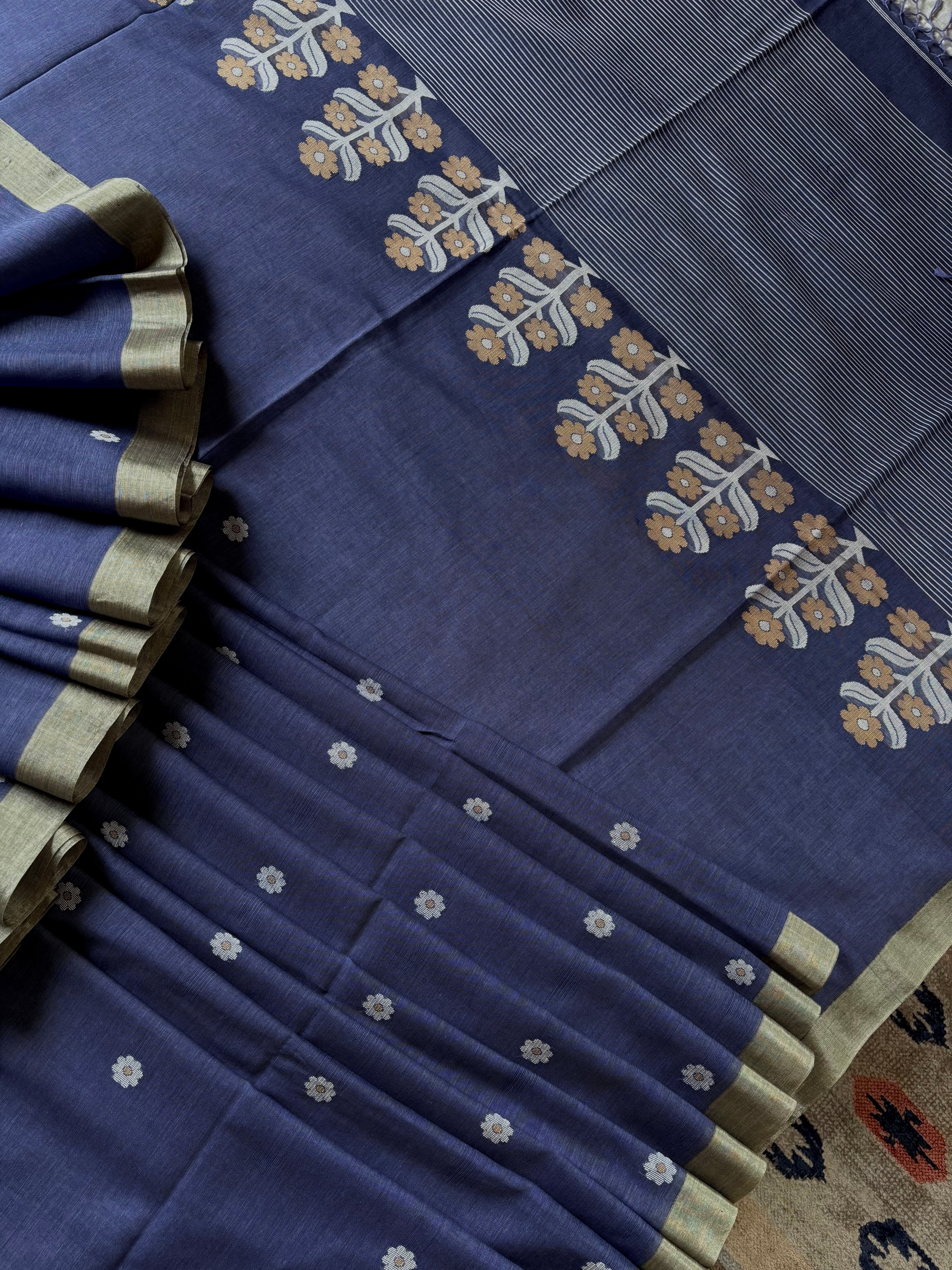Handwoven Blue Lavender Dual Toned Cotton Jamdani Saree