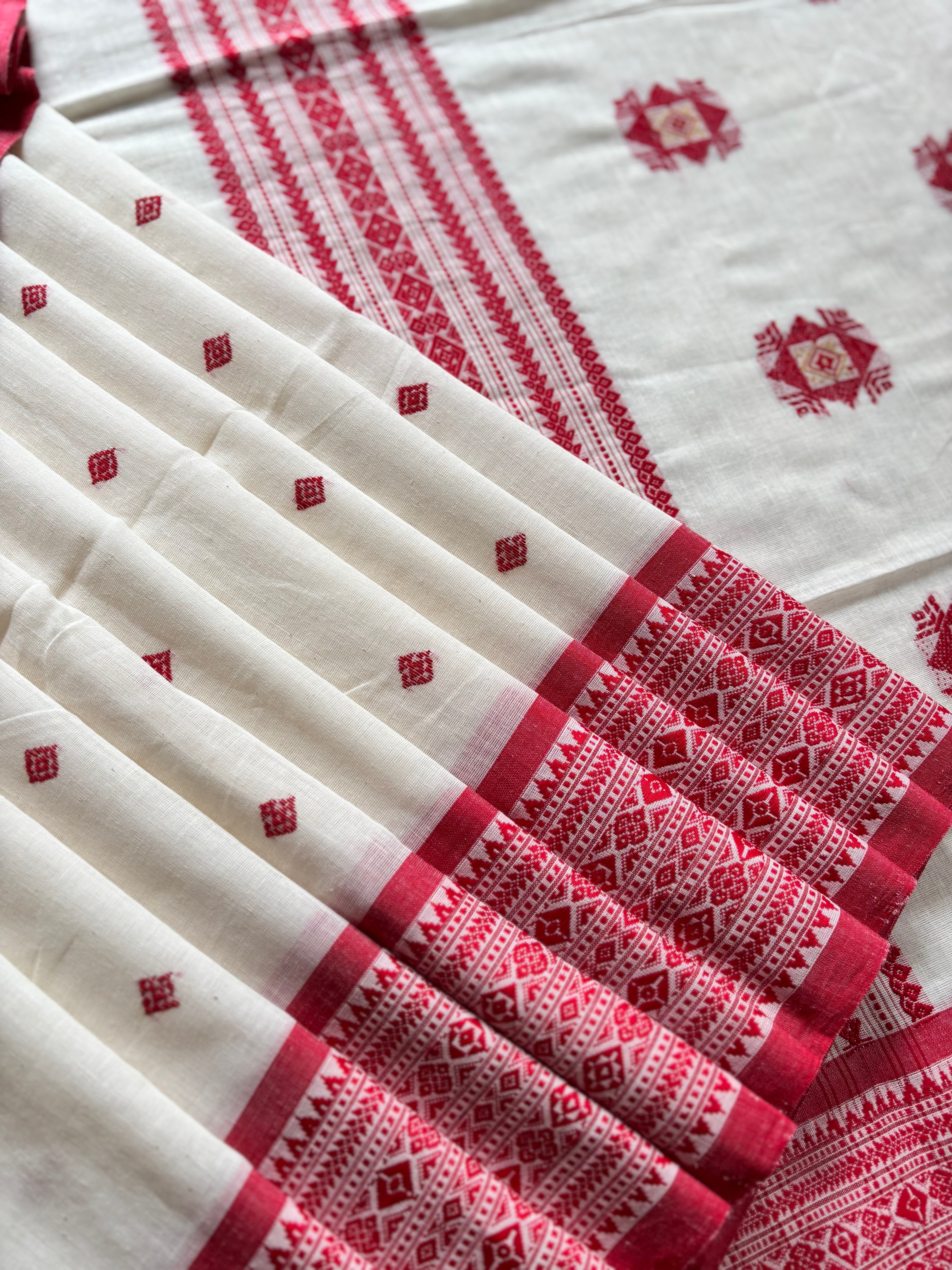 Handwoven White Red Phulia Cotton Saree