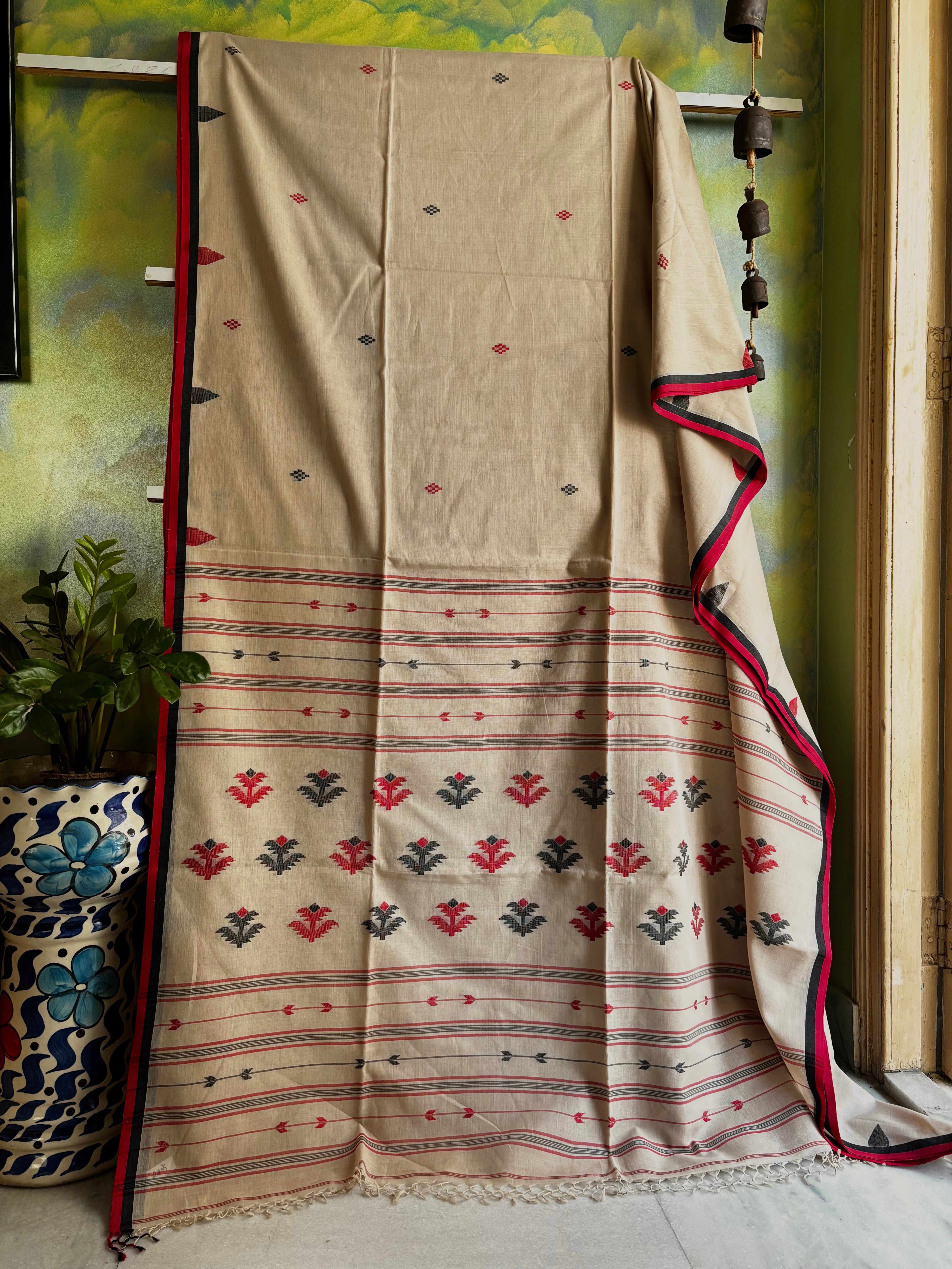 Handwoven Beige Colour Cotton Jamdani Saree