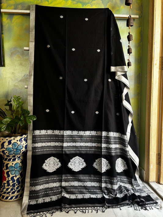 Handwoven Black Colour Cotton Jamdani Saree