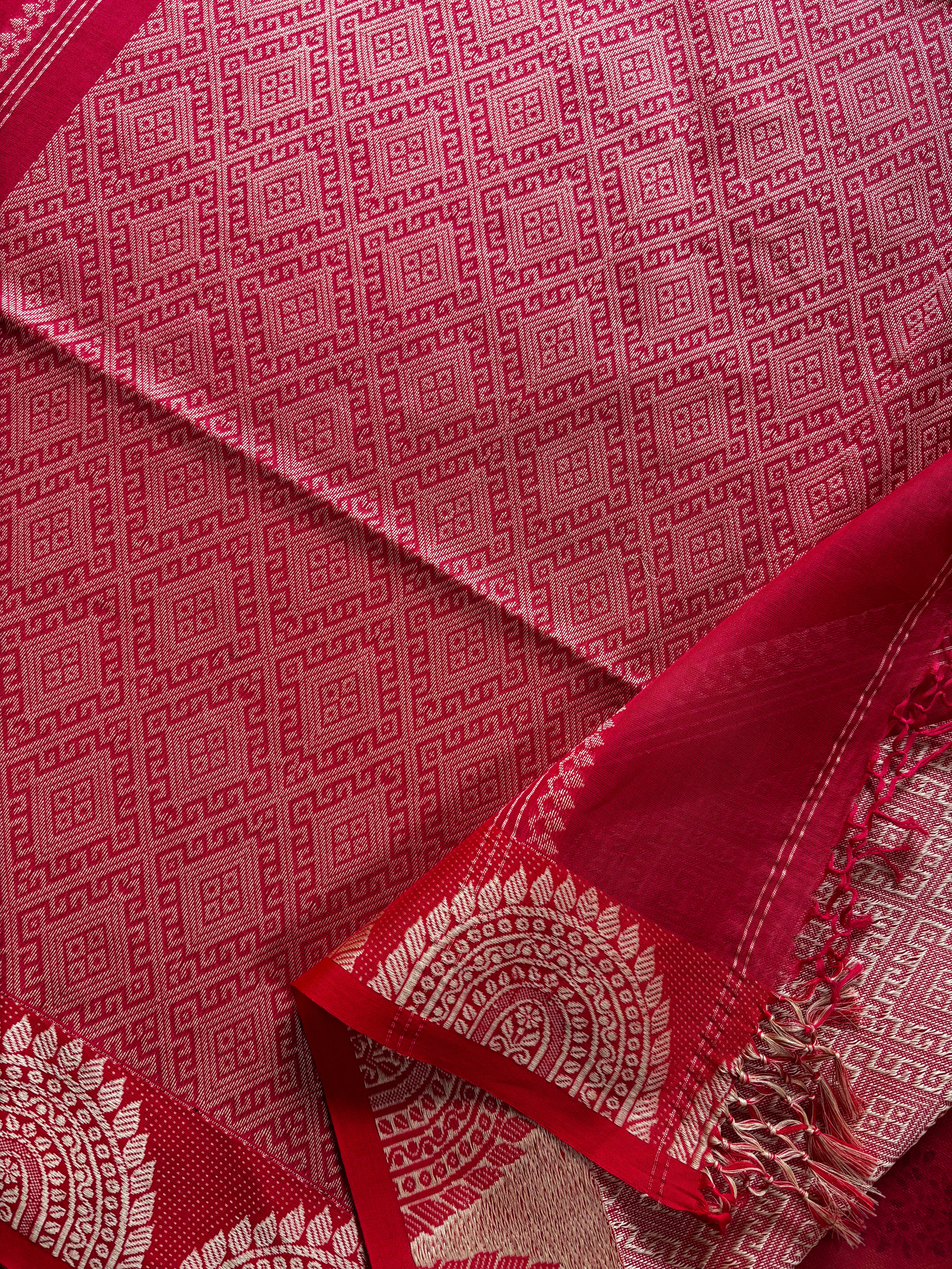 Handwoven Red Colour Phulia Cotton Saree