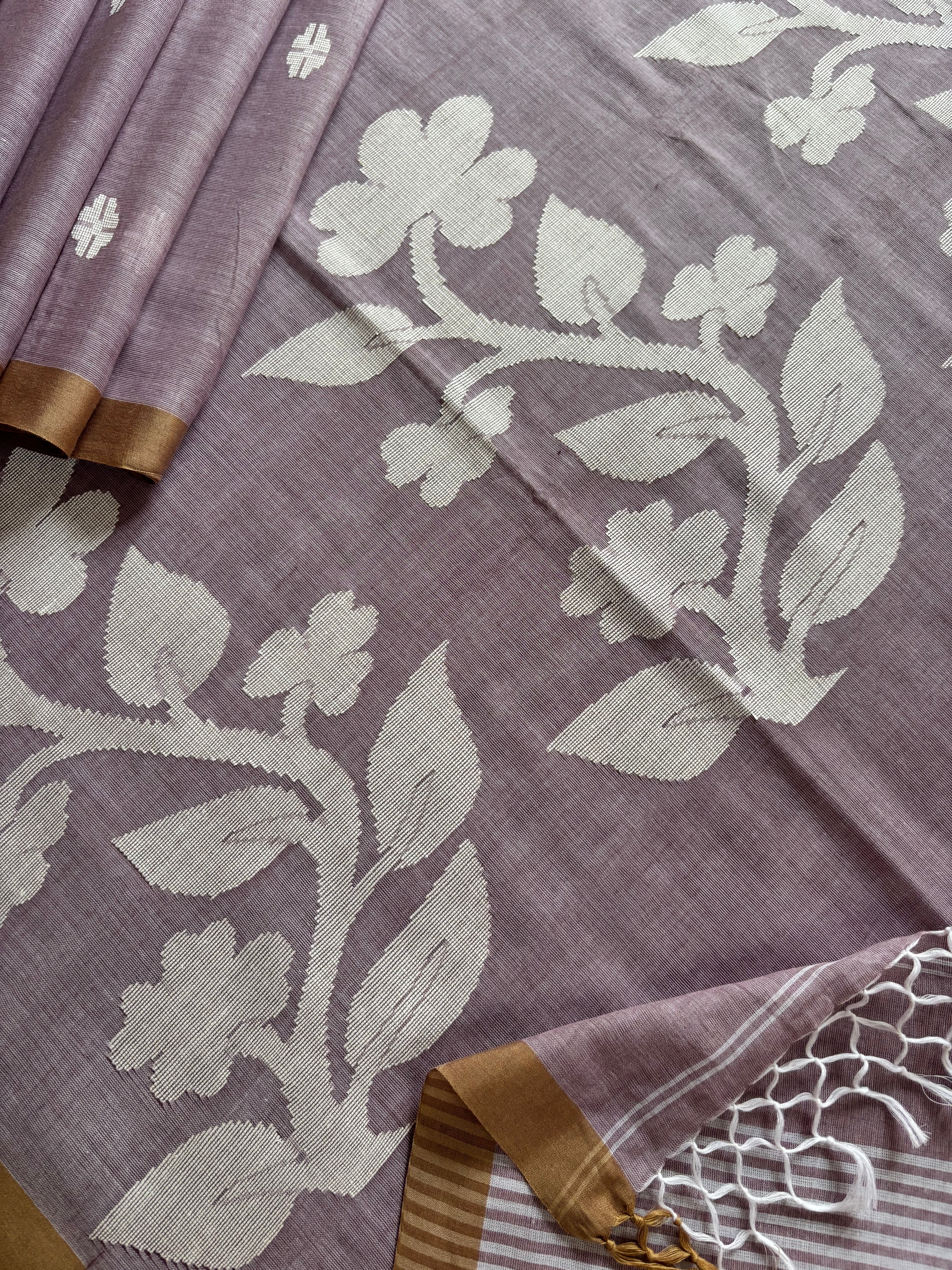 Handwoven Dusty Lavender Cotton Jamdani Saree