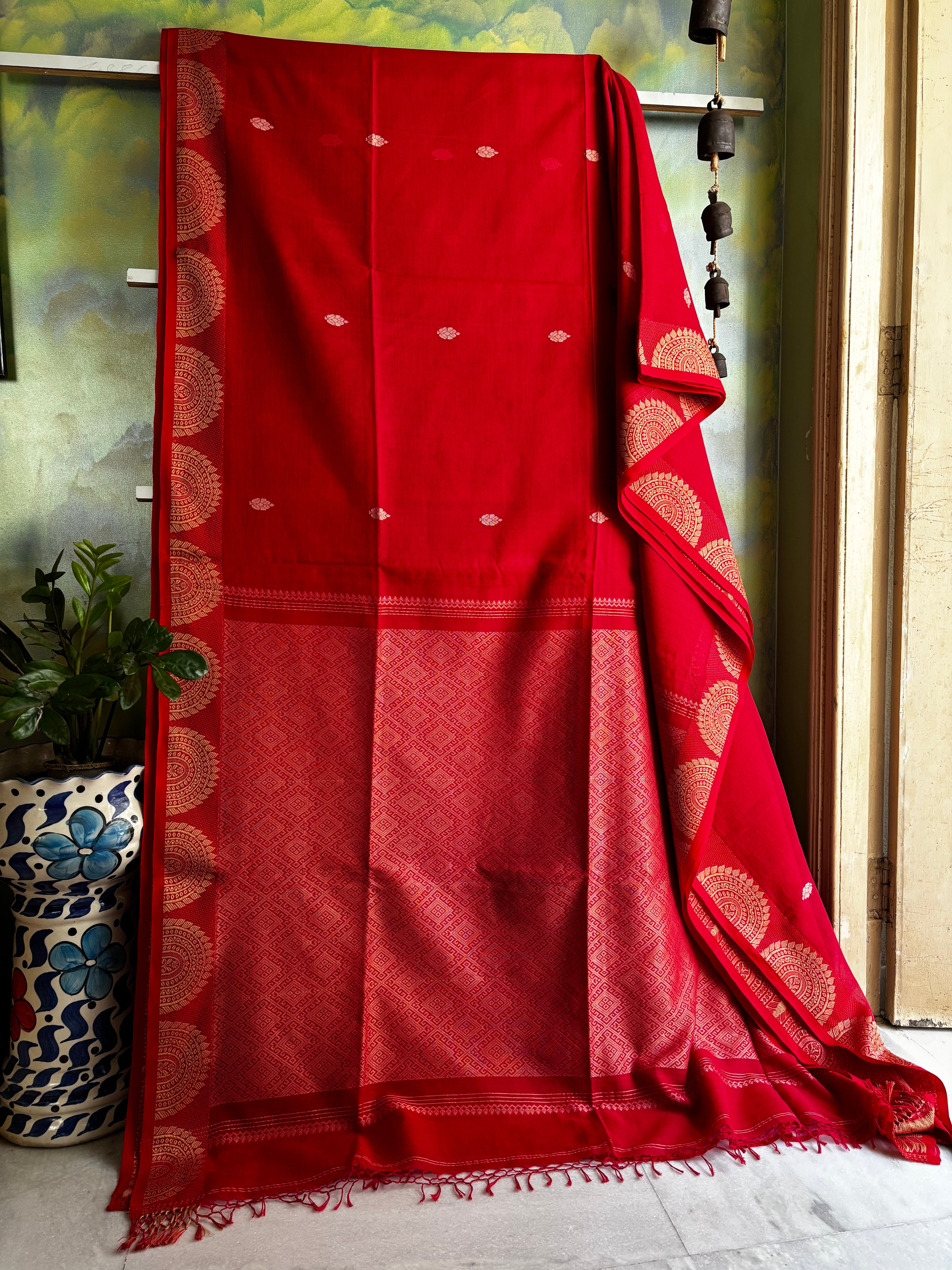 Handwoven Red Colour Phulia Cotton Saree
