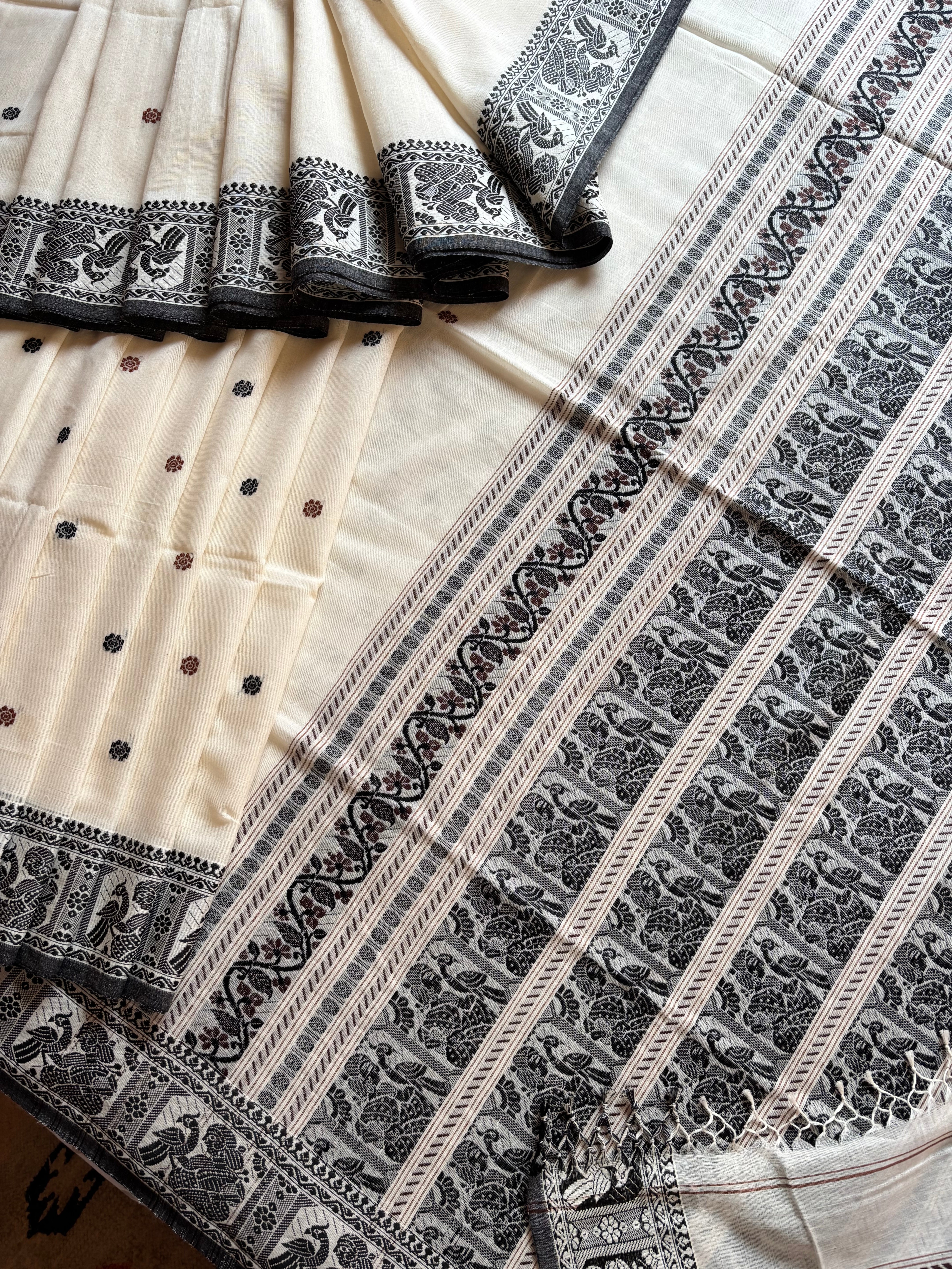 Handwoven Offwhite Brown Black Cotton Baluchari Saree