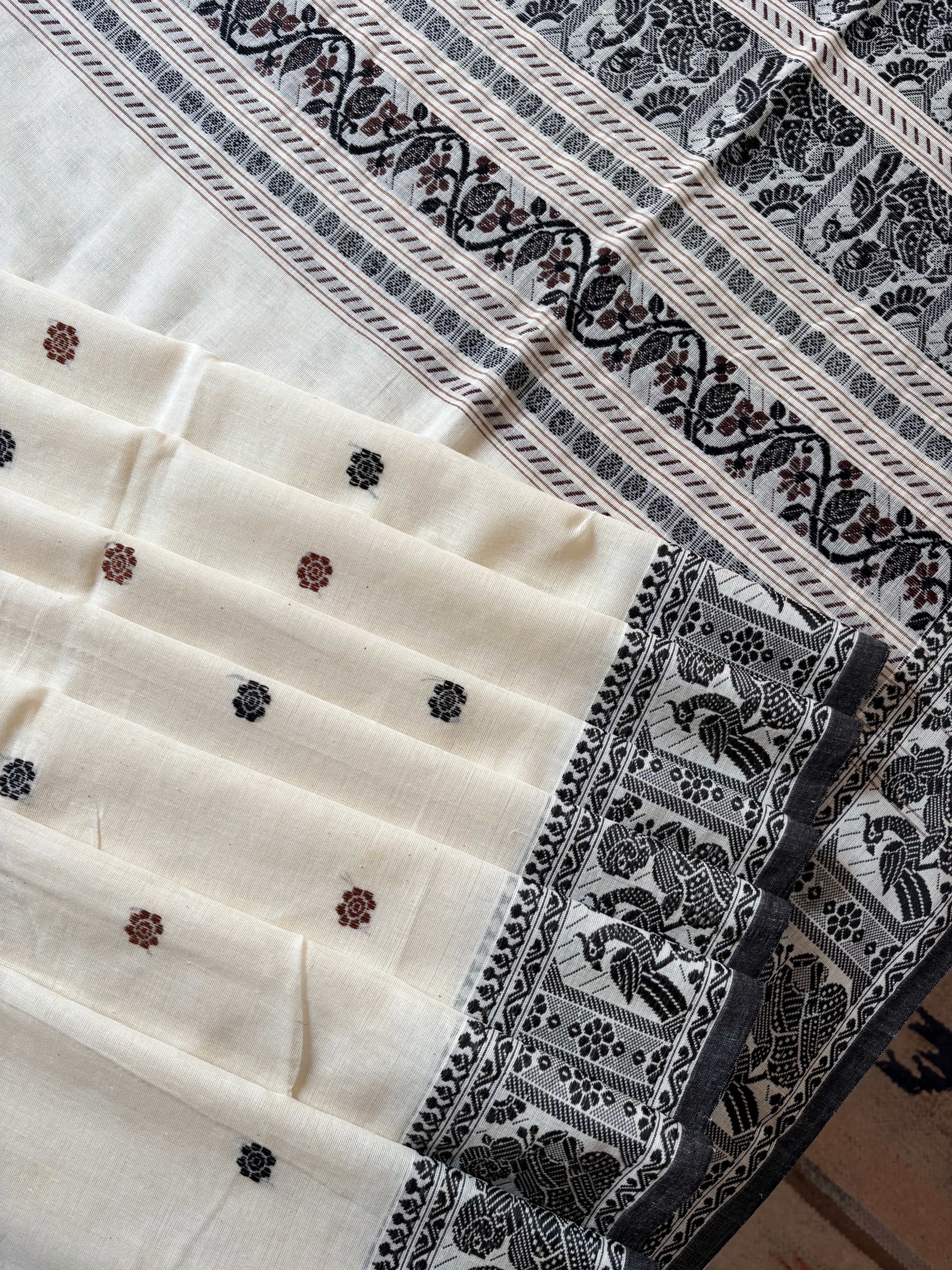 Handwoven Offwhite Brown Black Cotton Baluchari Saree
