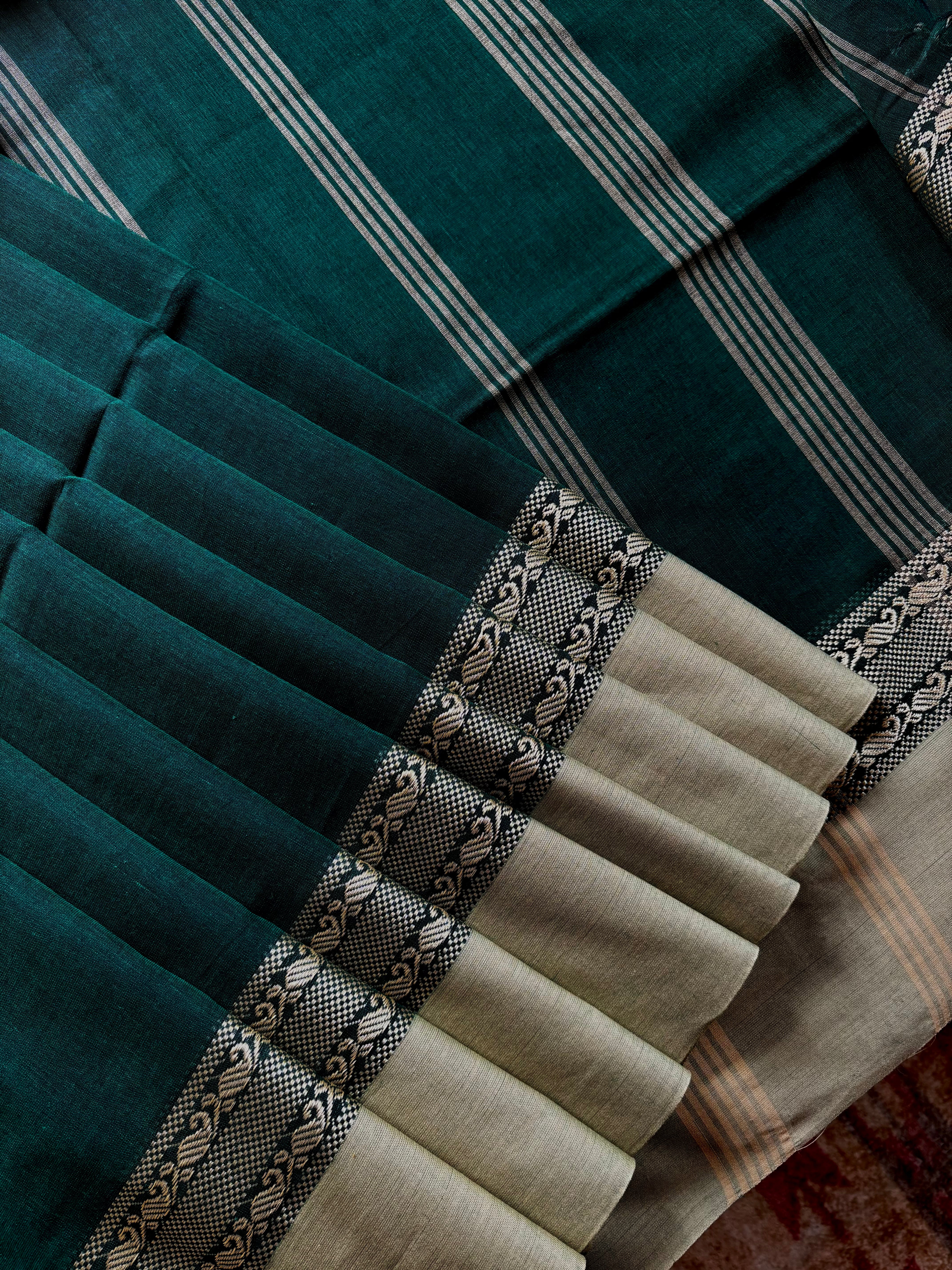 Handwoven Dark Green Colour Phulia Cotton Saree