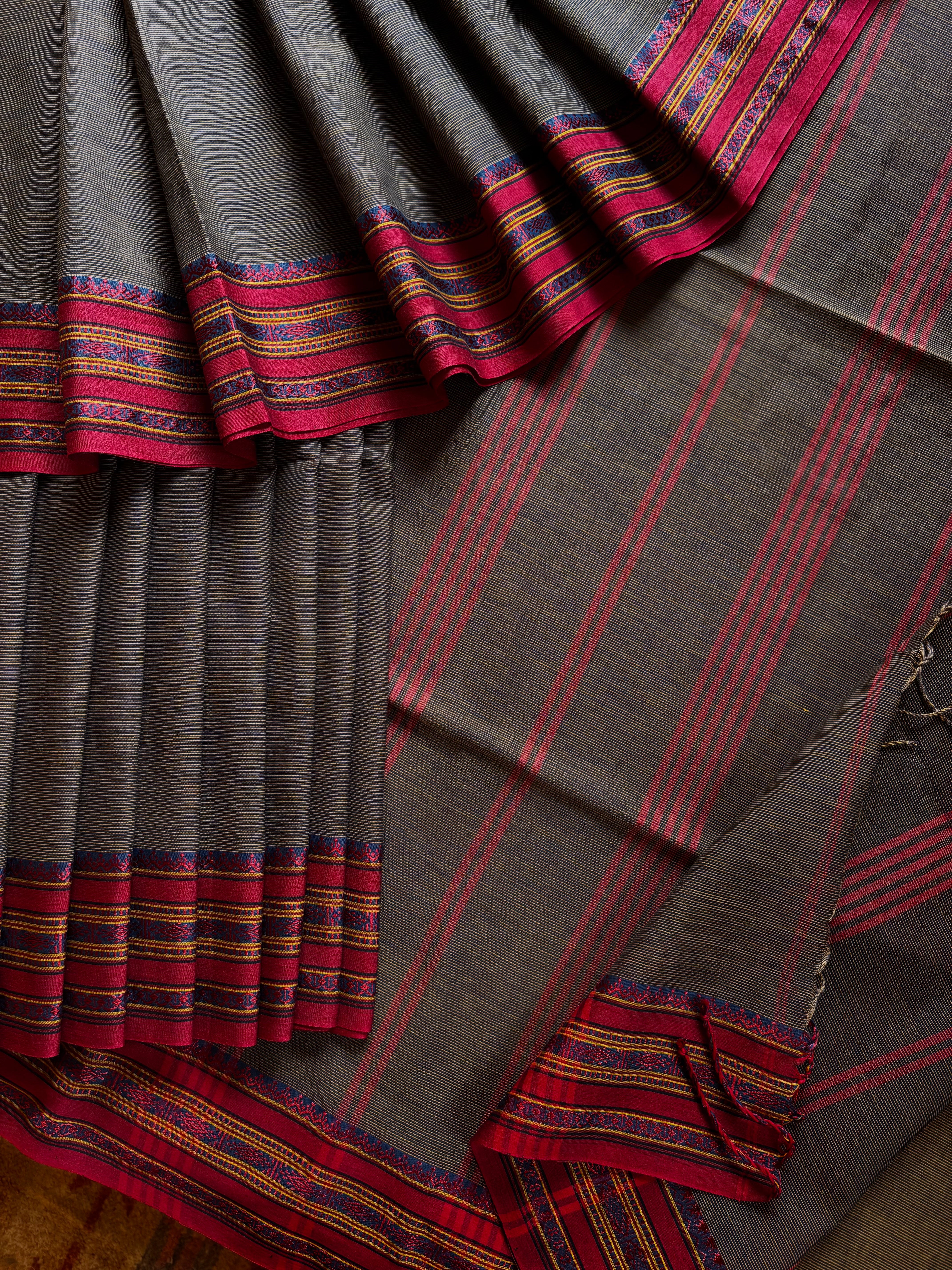 Handwoven Grey Colour Phulia Cotton Saree