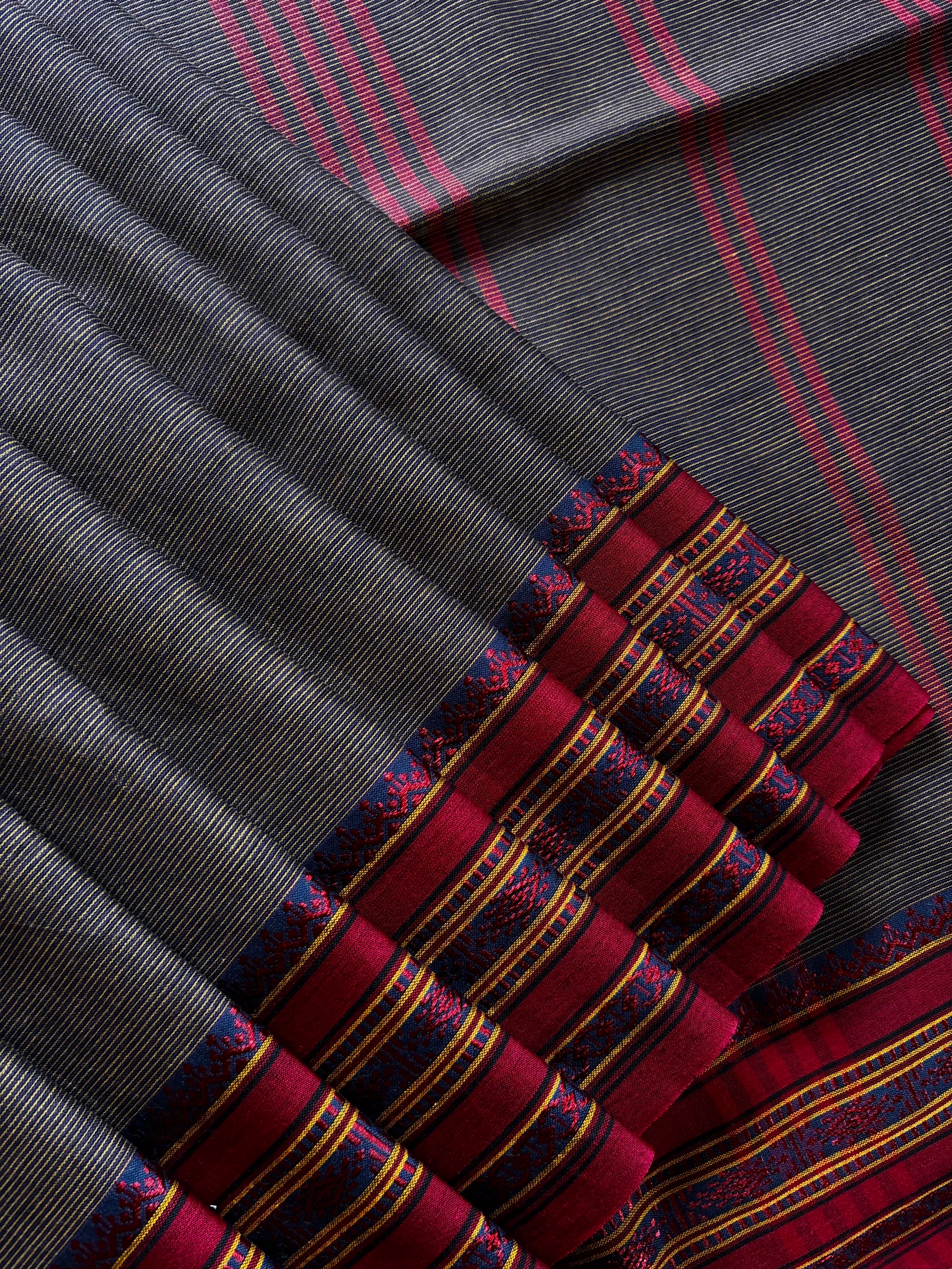 Handwoven Grey Colour Phulia Cotton Saree