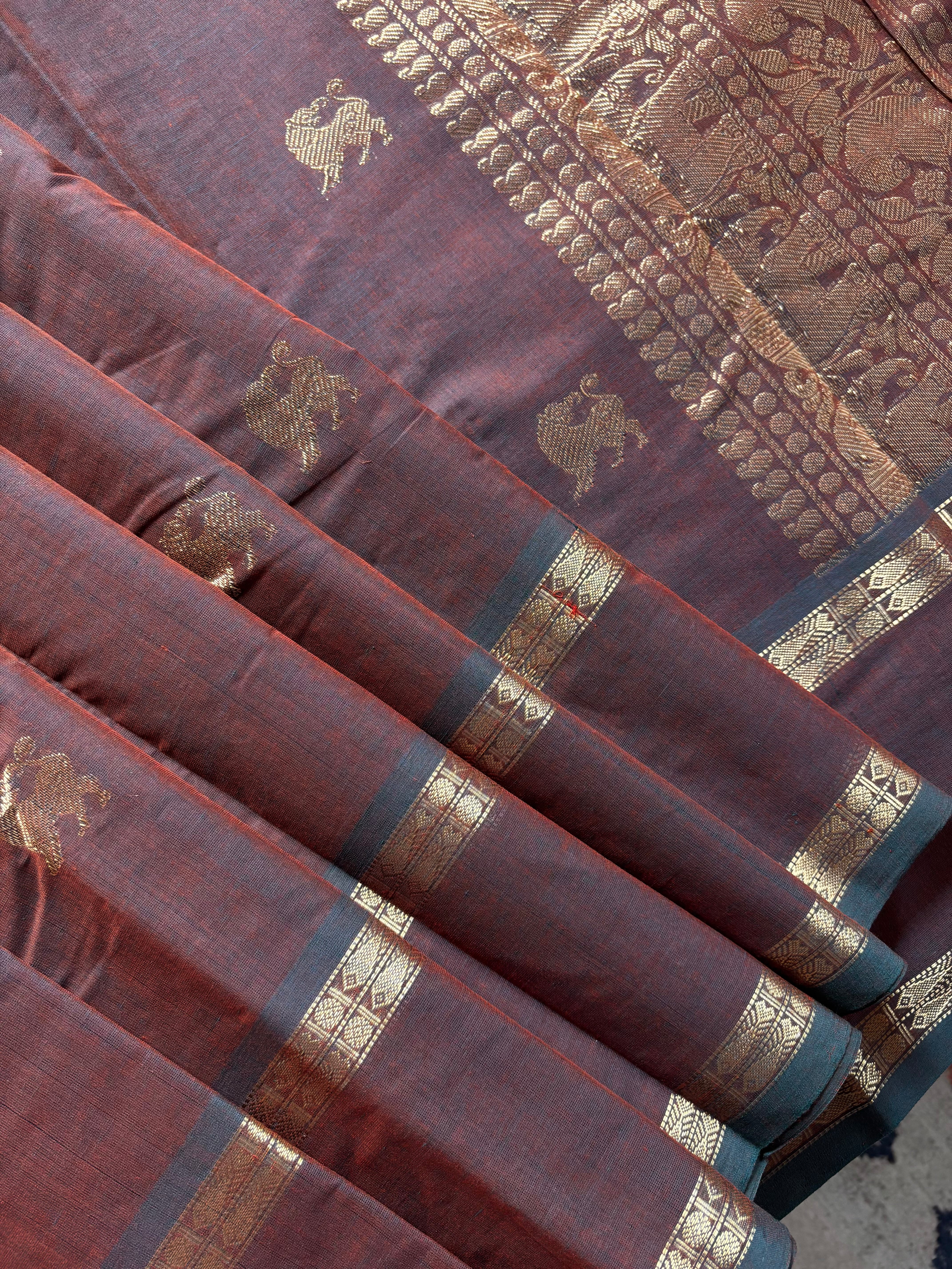 Handwoven Blue Brown Dual Toned Cotton Kanchipuram Saree