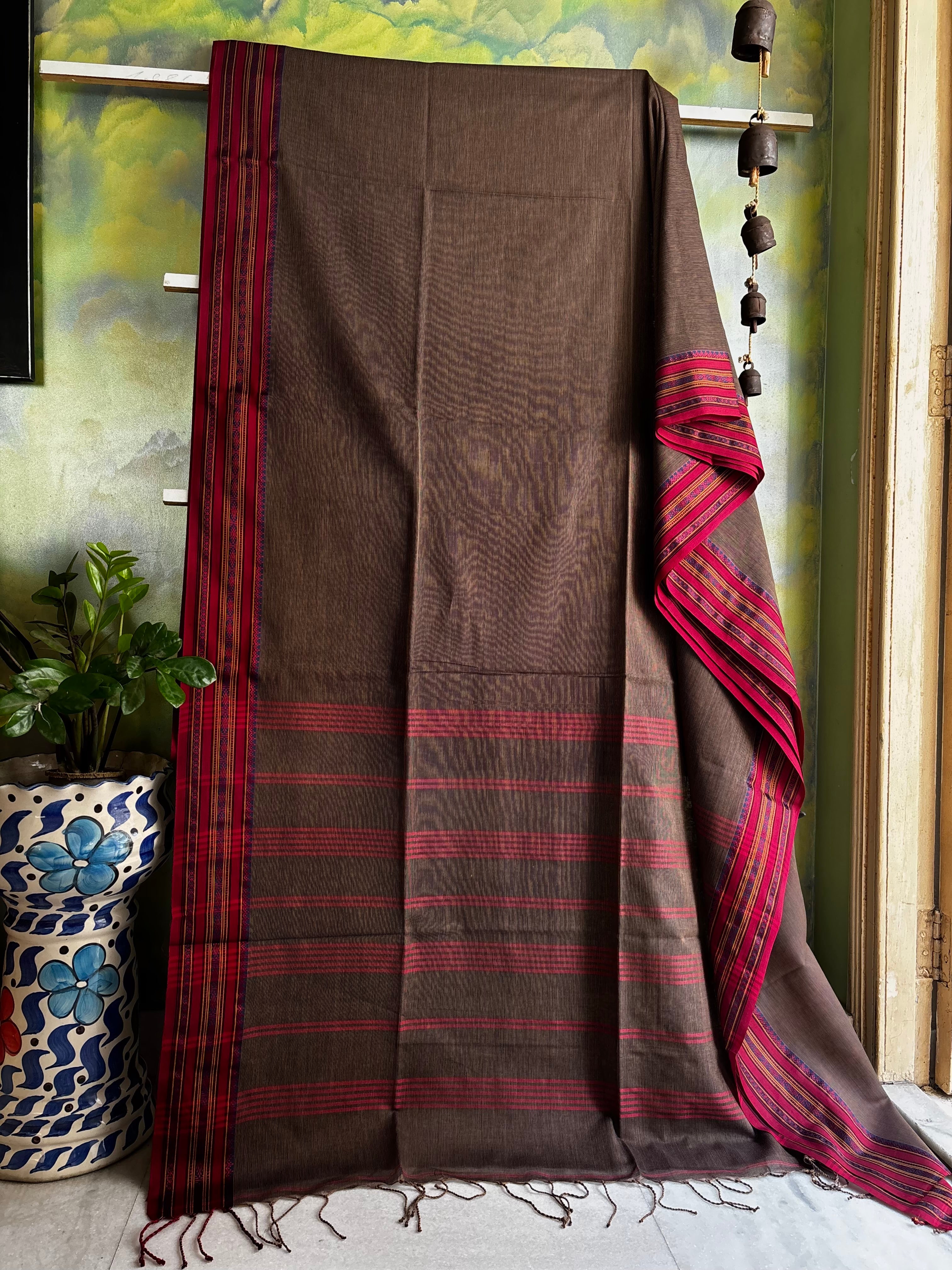 Handwoven Grey Colour Phulia Cotton Saree