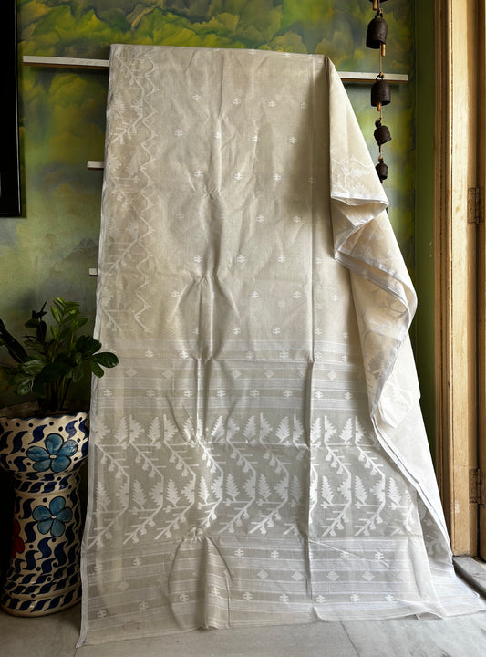 Handwoven Ivory Colour Cotton Jamdani Saree