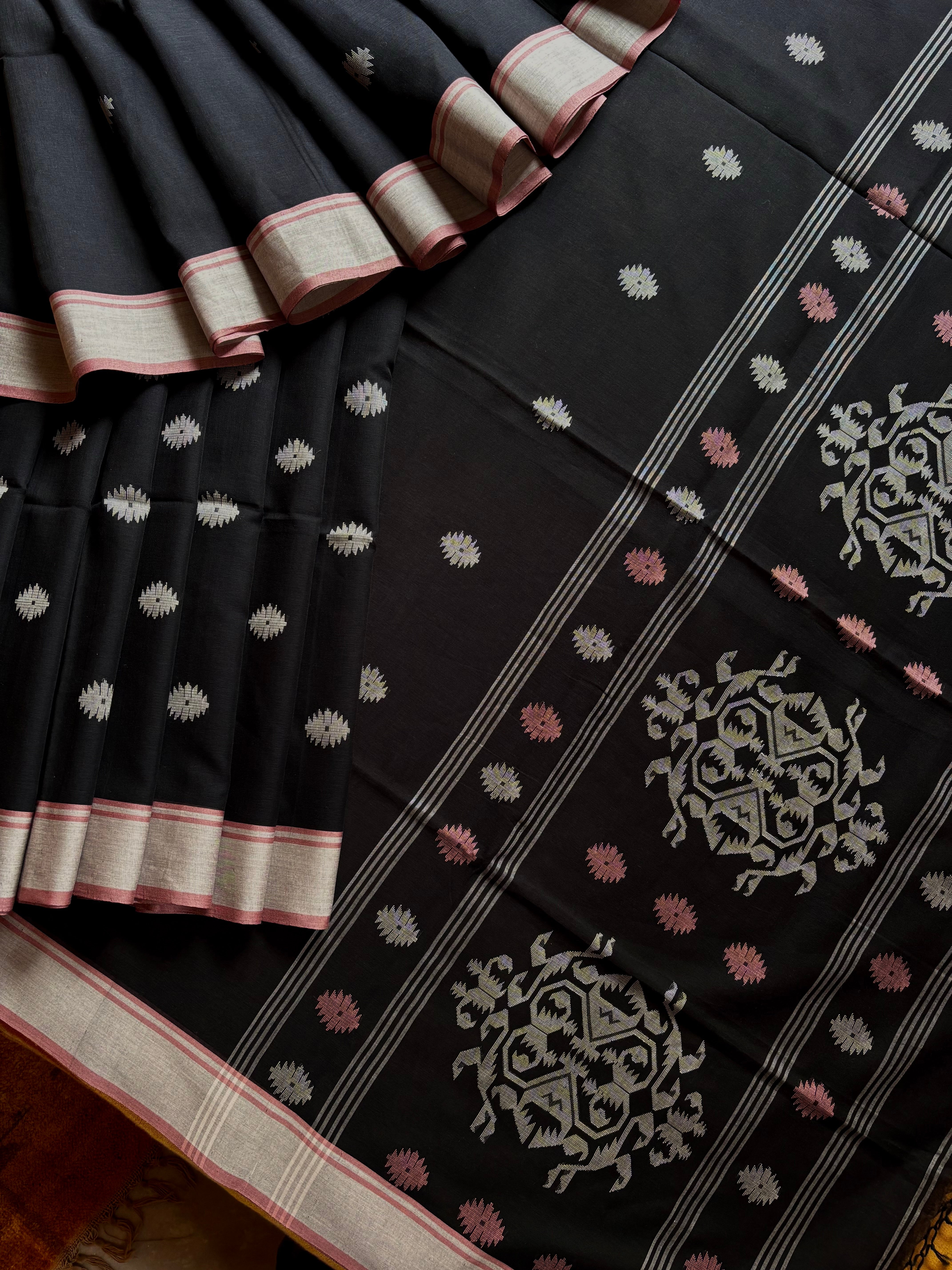 Handwoven Black Colour Cotton Jamdani Saree