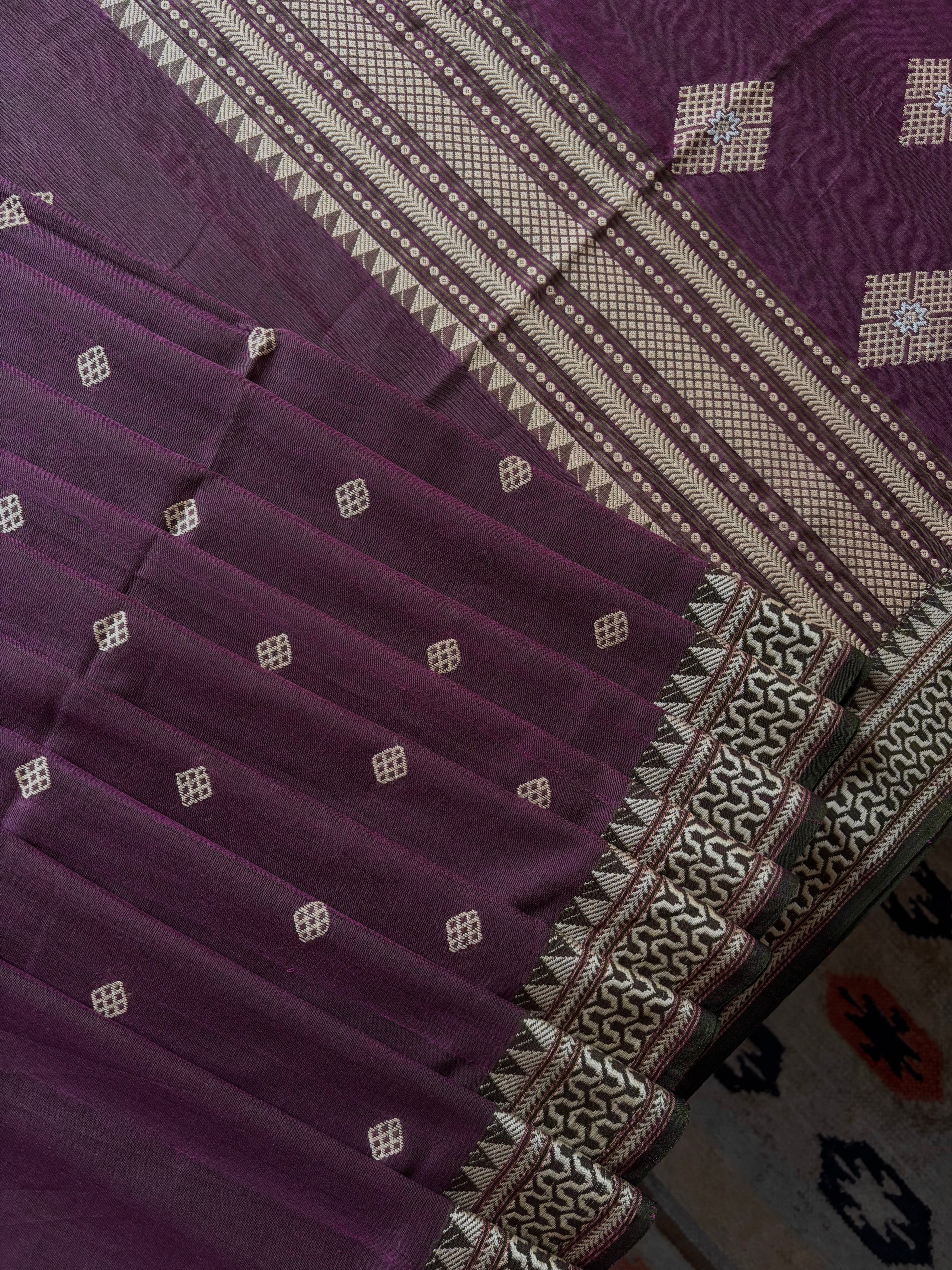 Handwoven Pink Green Dual Toned Phulia Cotton Saree