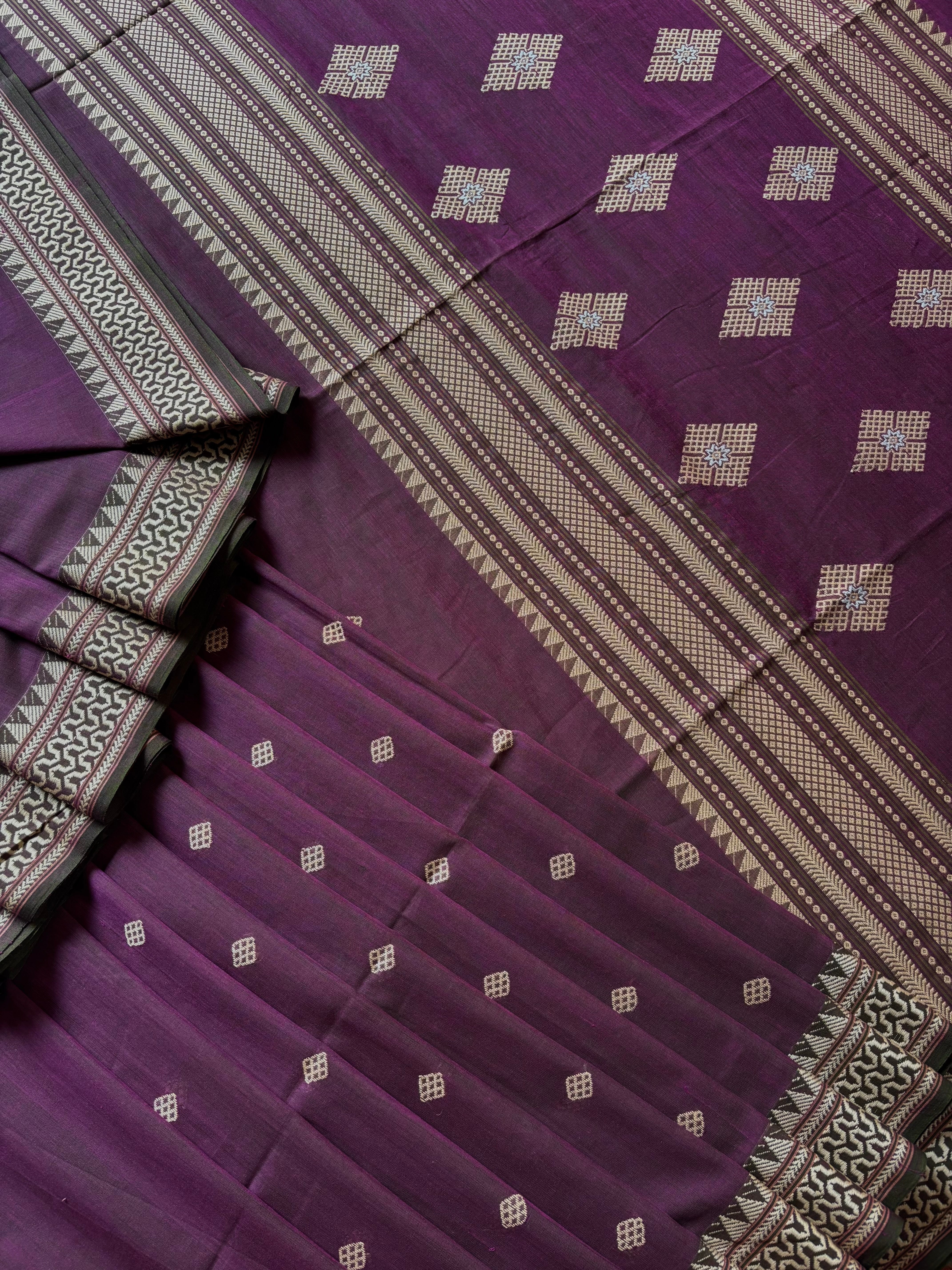 Handwoven Pink Green Dual Toned Phulia Cotton Saree