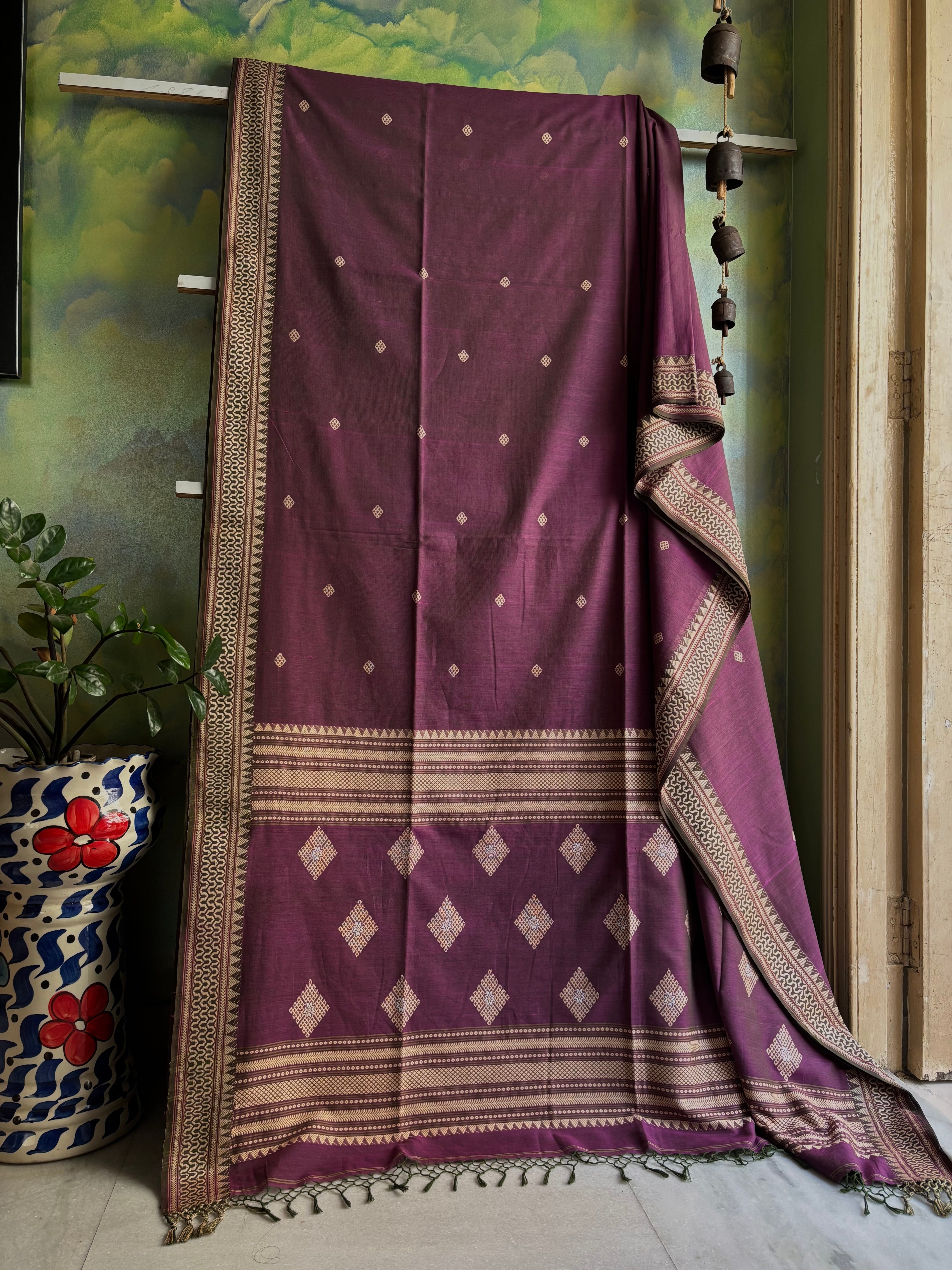 Handwoven Pink Green Dual Toned Phulia Cotton Saree
