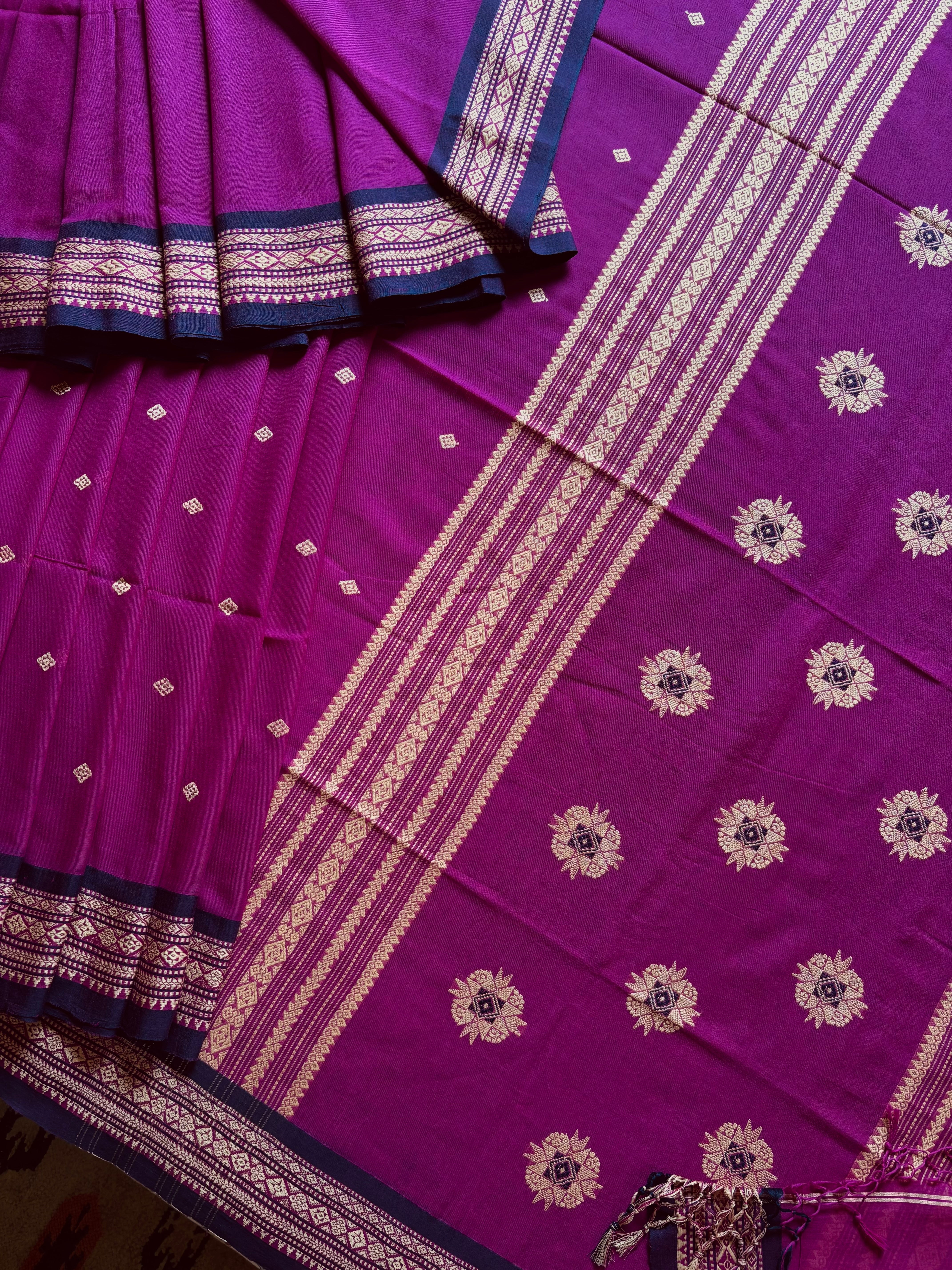 Handwoven Magenta Navy Phulia Cotton Saree
