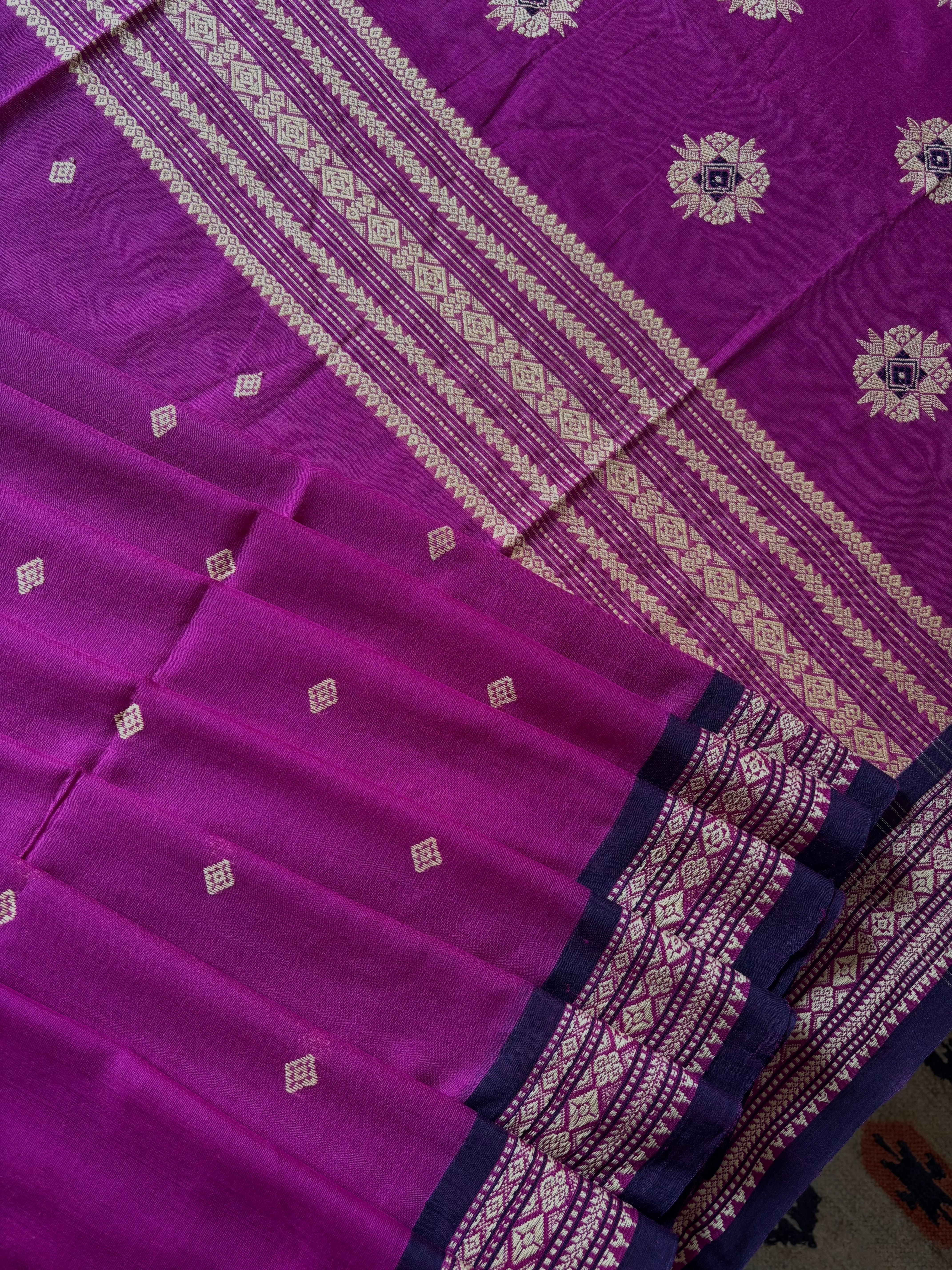 Handwoven Magenta Navy Phulia Cotton Saree