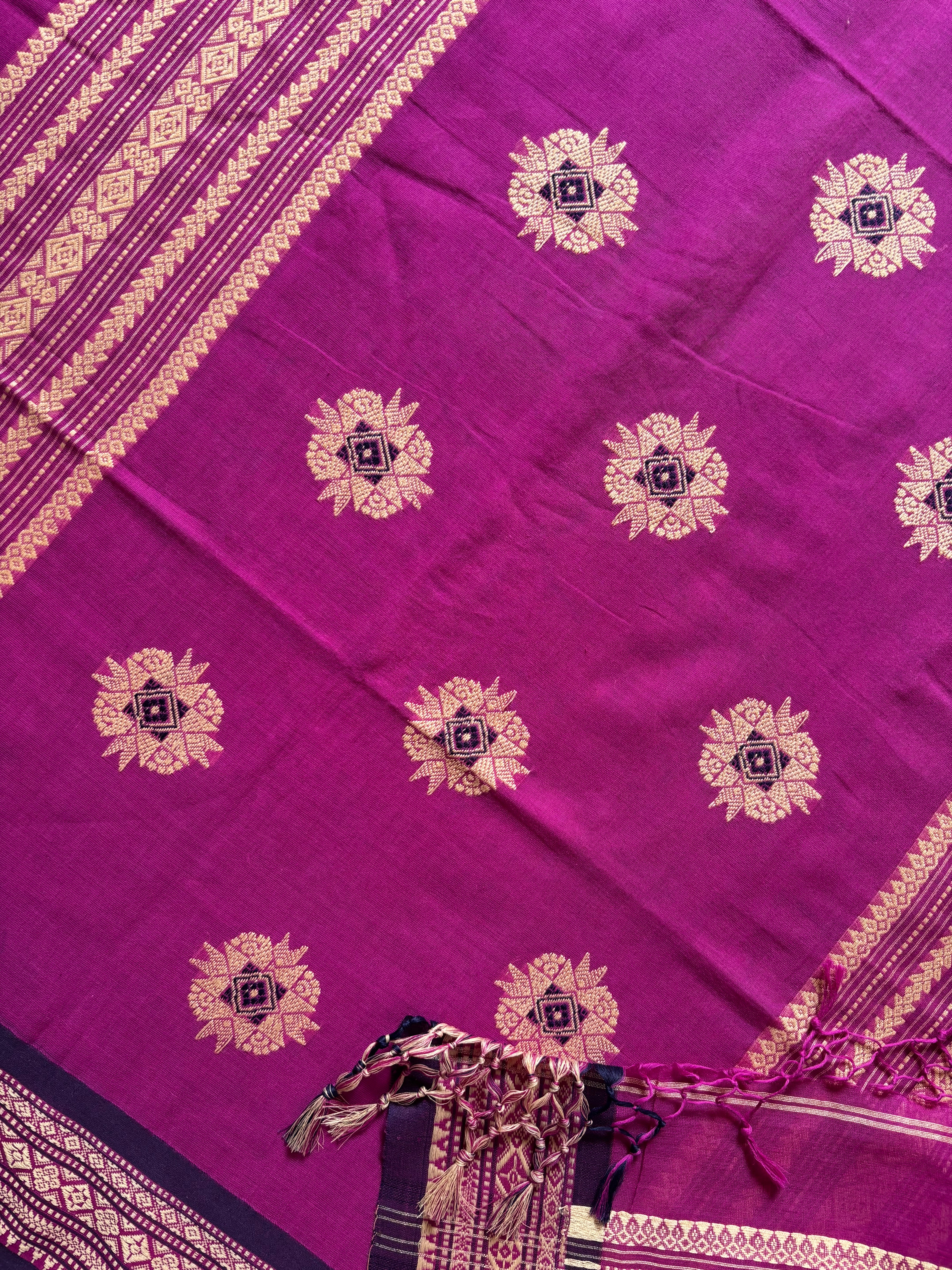 Handwoven Magenta Navy Phulia Cotton Saree