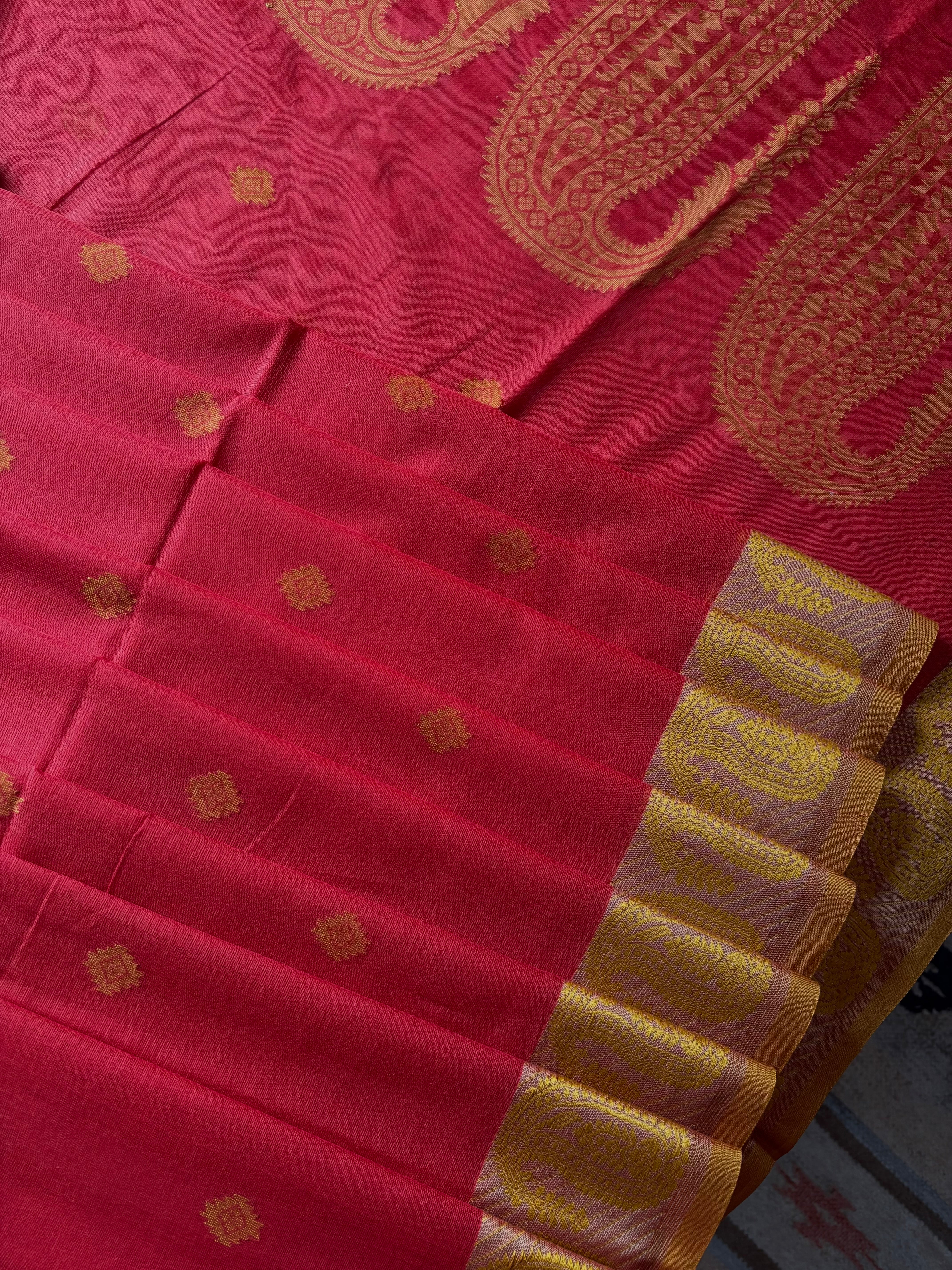 Handwoven Matte Orange Colour Phulia Cotton Saree