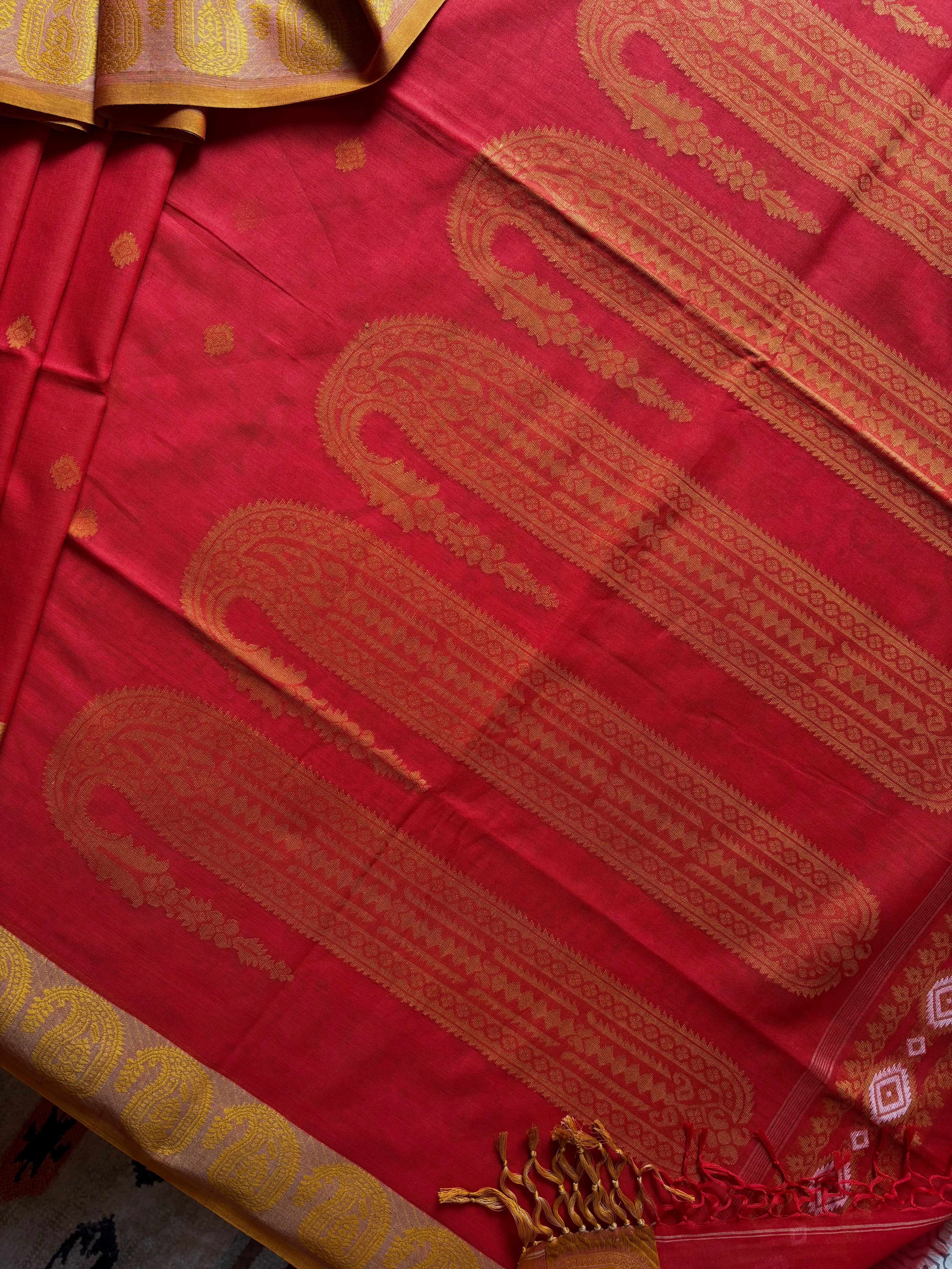 Handwoven Matte Orange Colour Phulia Cotton Saree