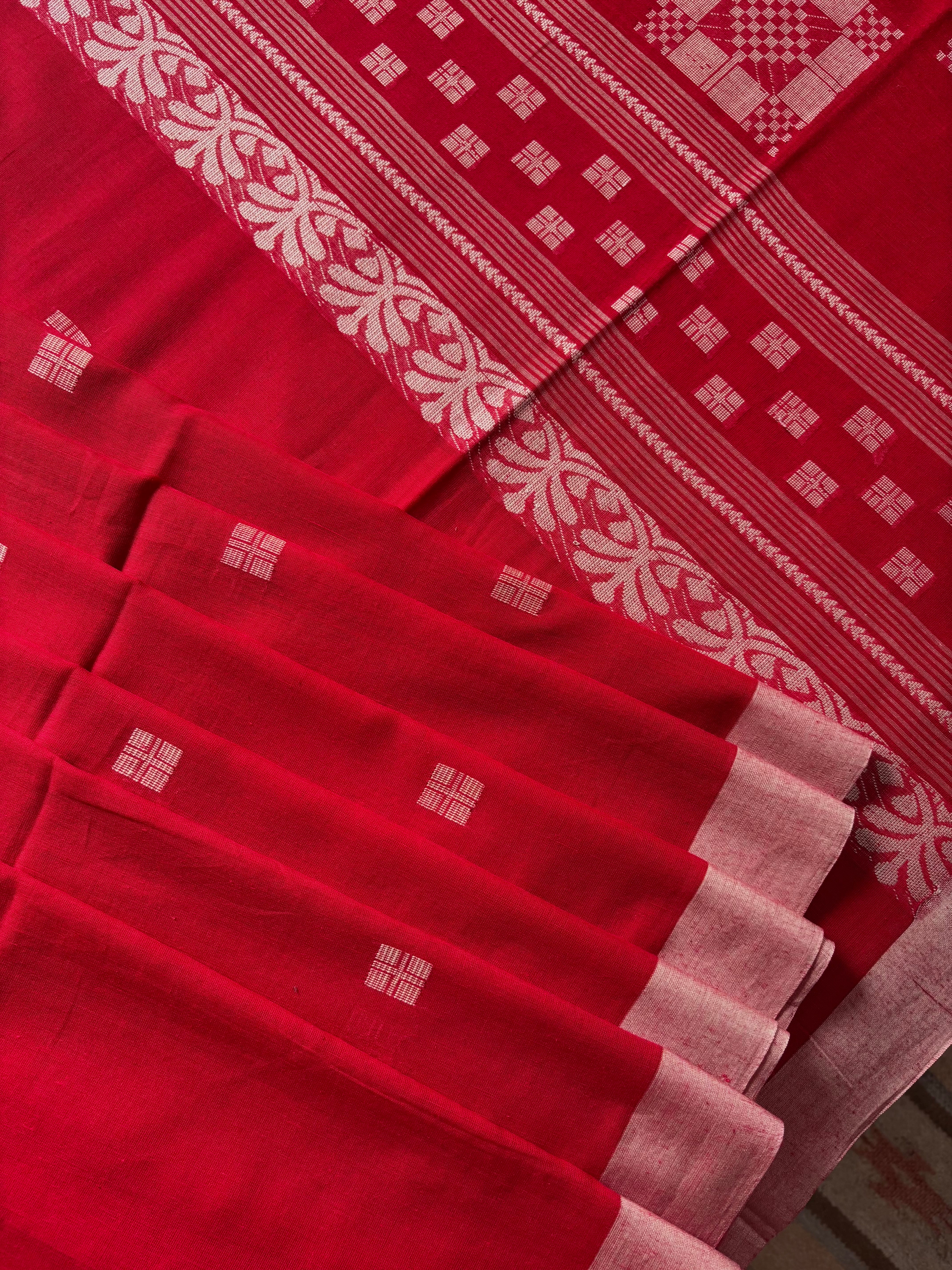 Handwoven Red White Phulia Cotton Saree