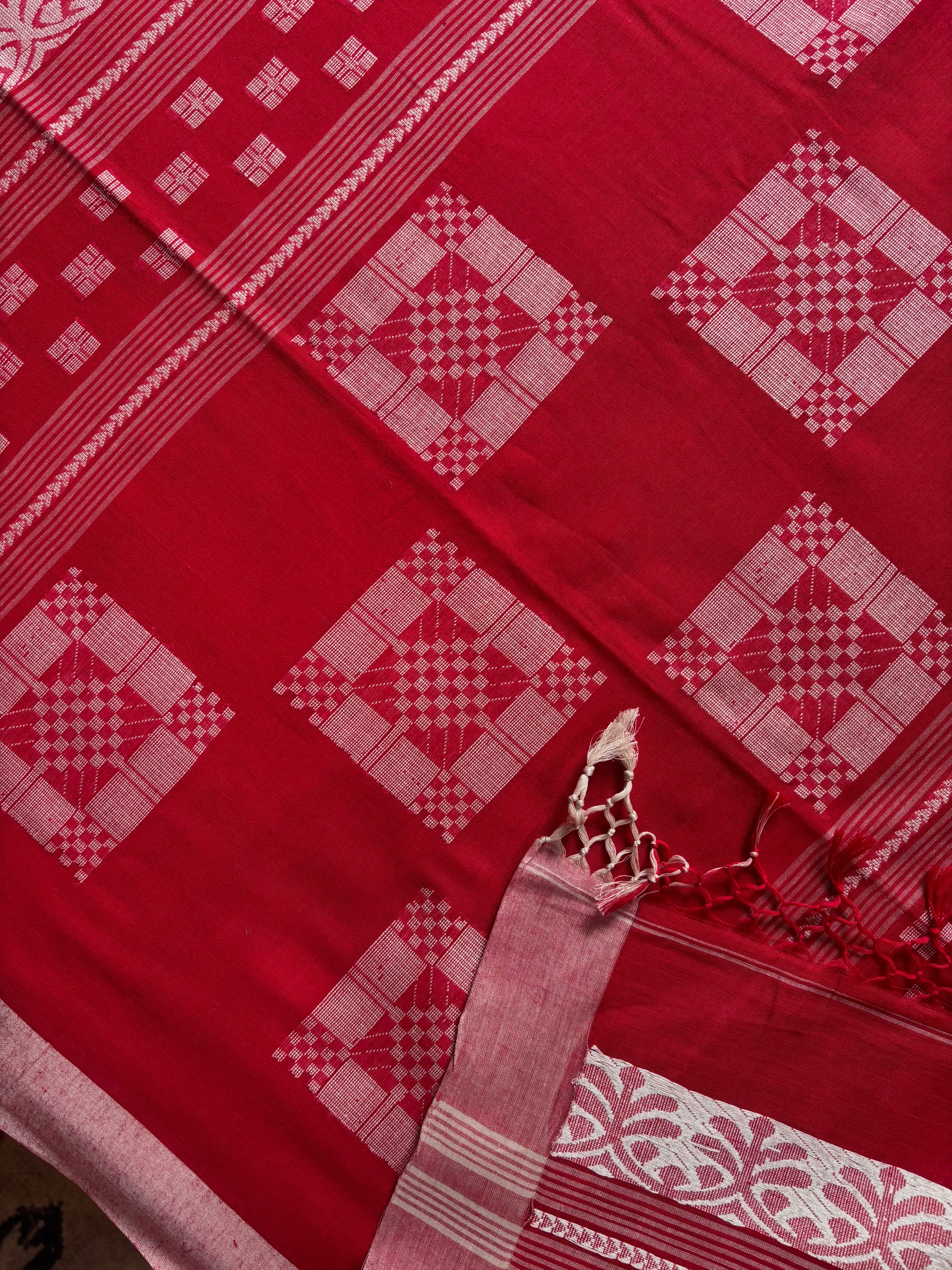 Handwoven Red White Phulia Cotton Saree