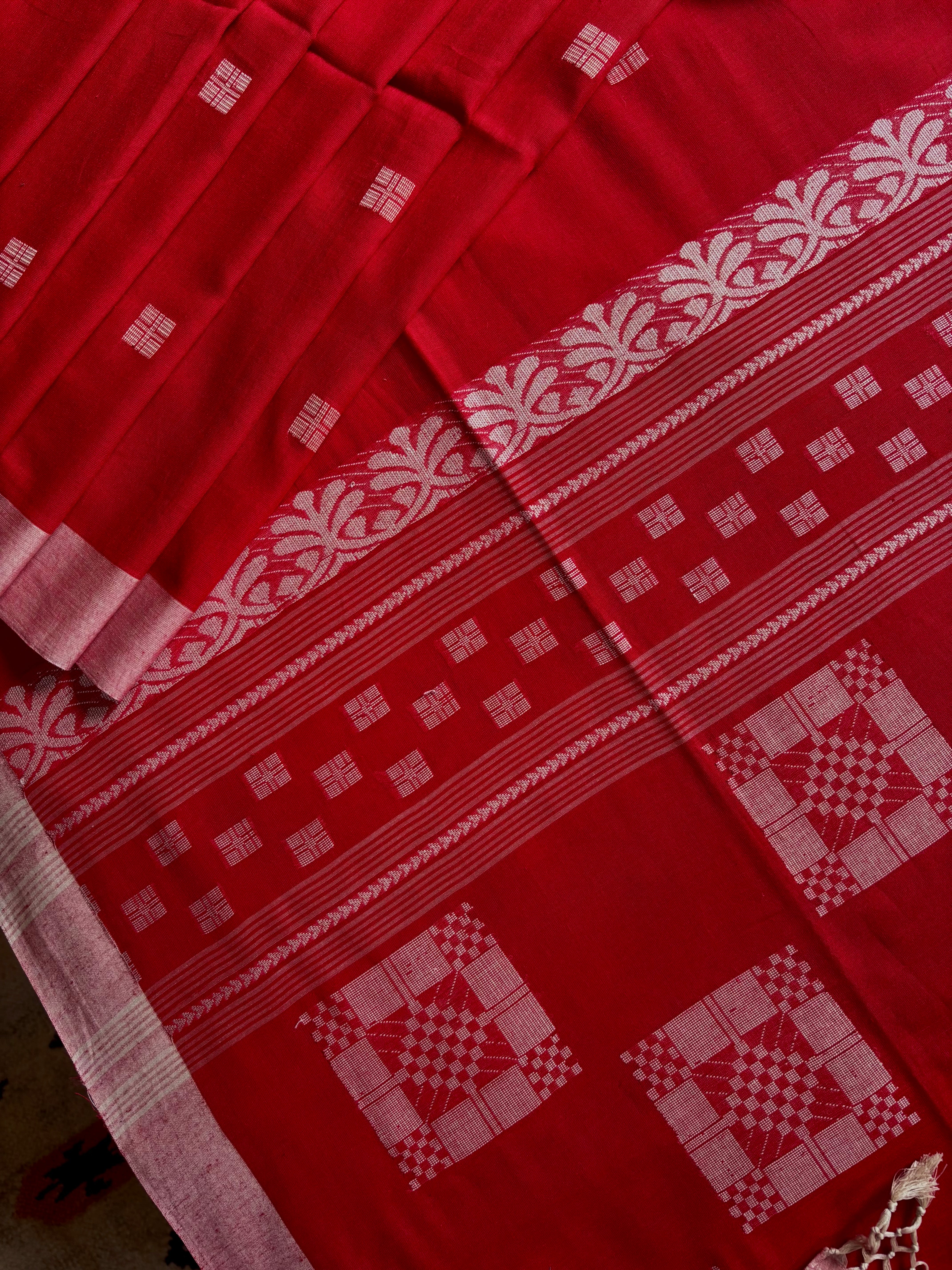 Handwoven Red White Phulia Cotton Saree