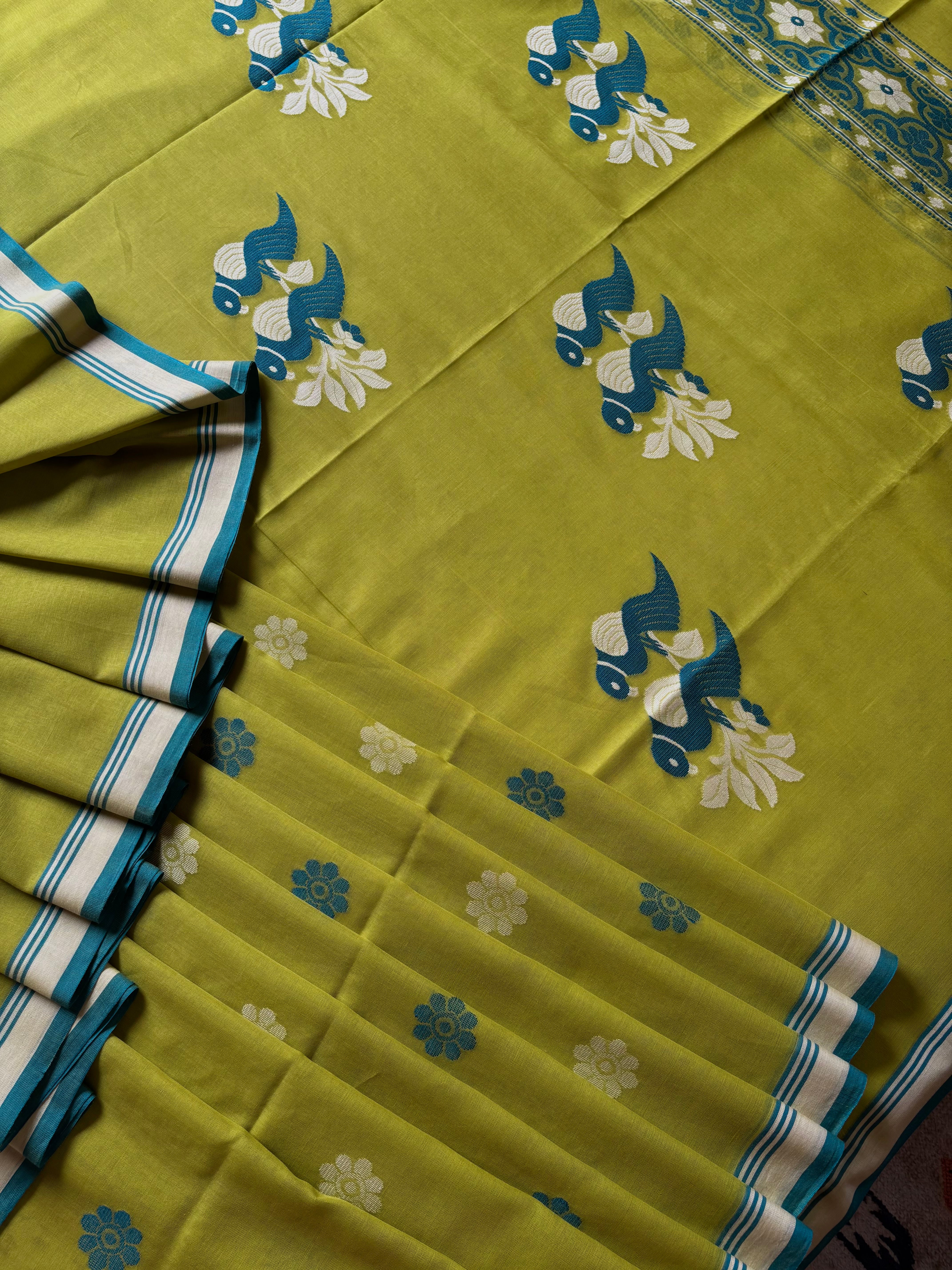 Handwoven Lime Green Colour Cotton Jamdani Saree