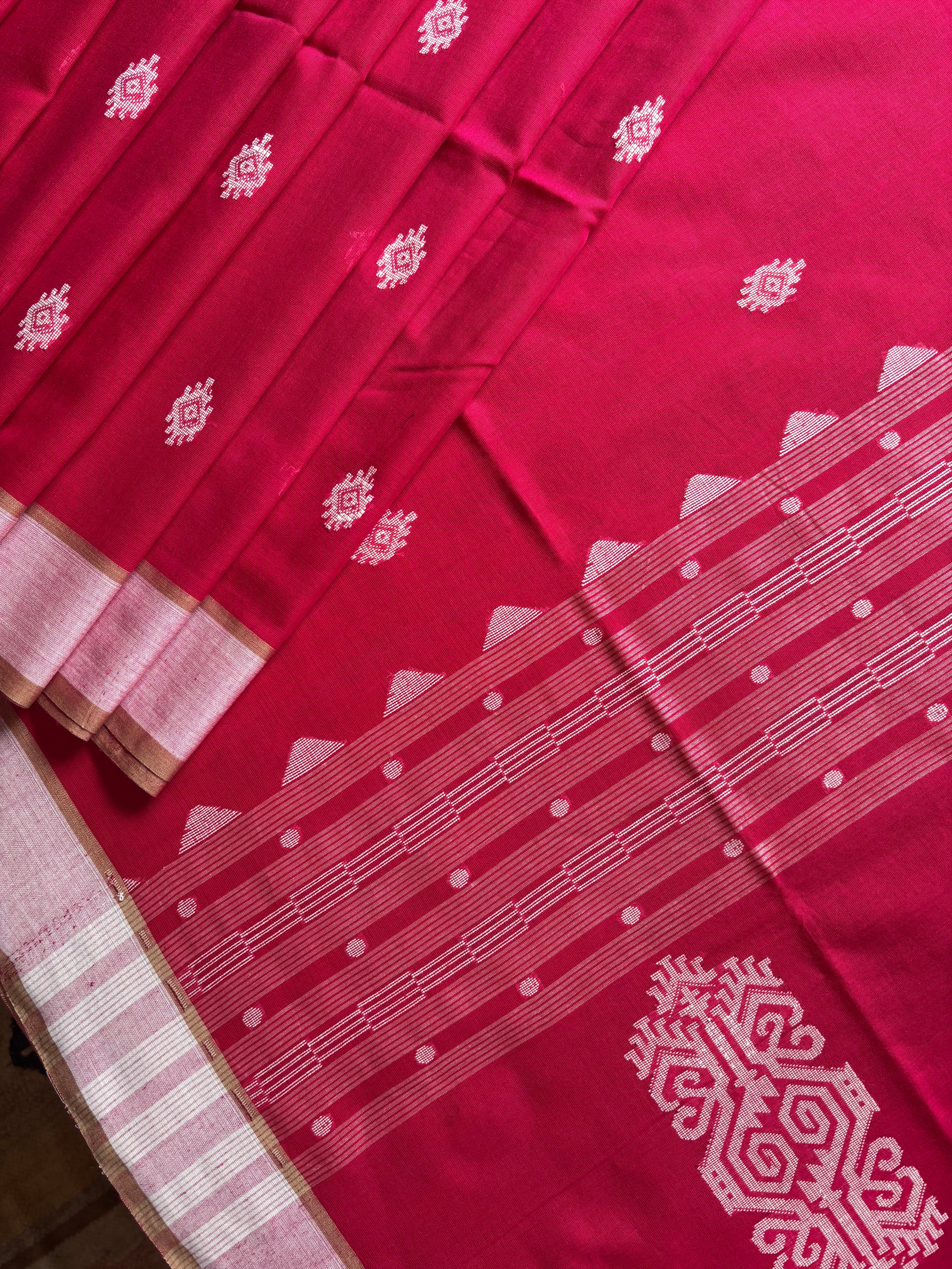 Handwoven Pink Red Dual Toned Cotton Jamdani Saree