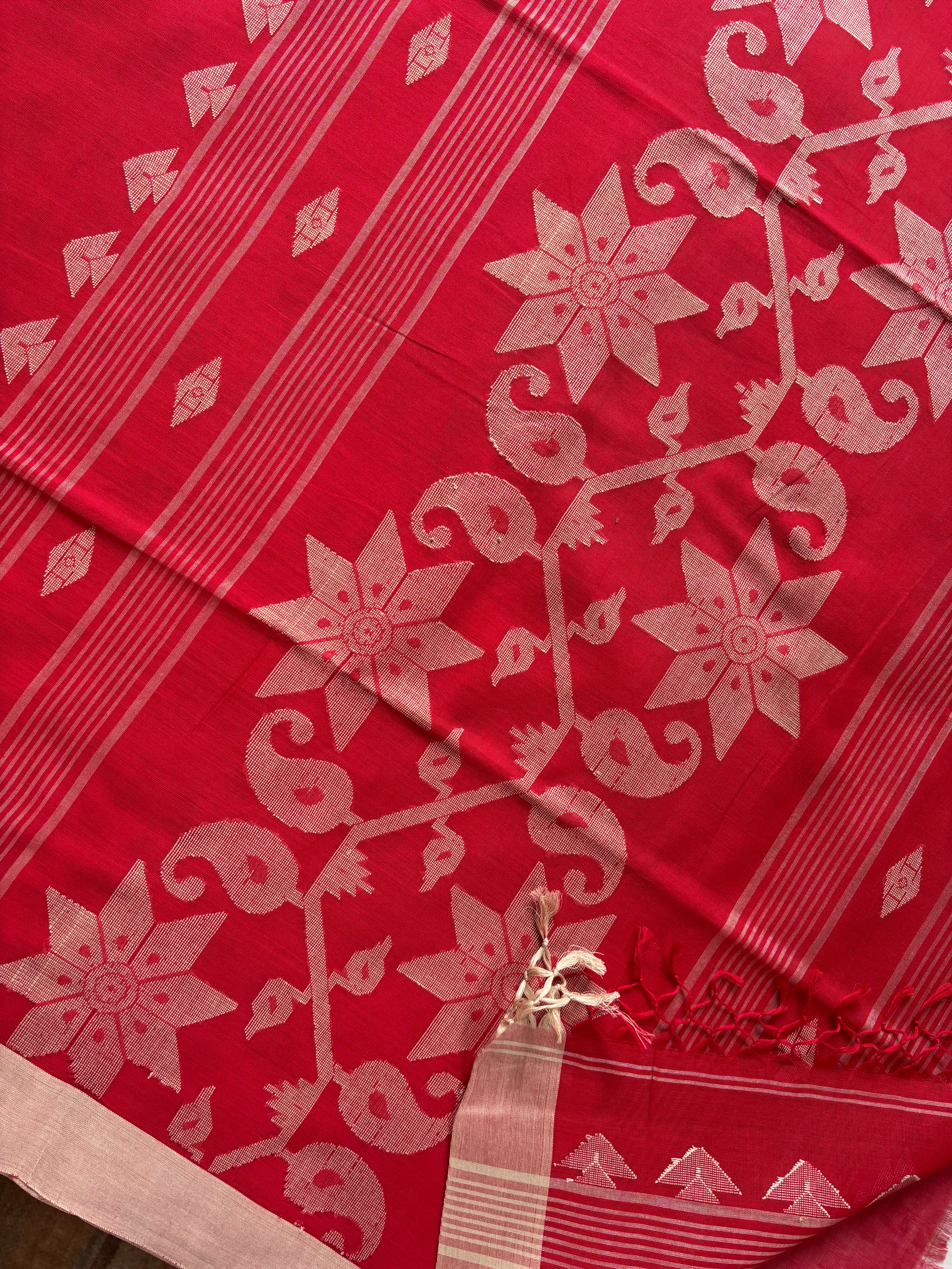 Handwoven Red Beige Colour Cotton Jamdani Saree