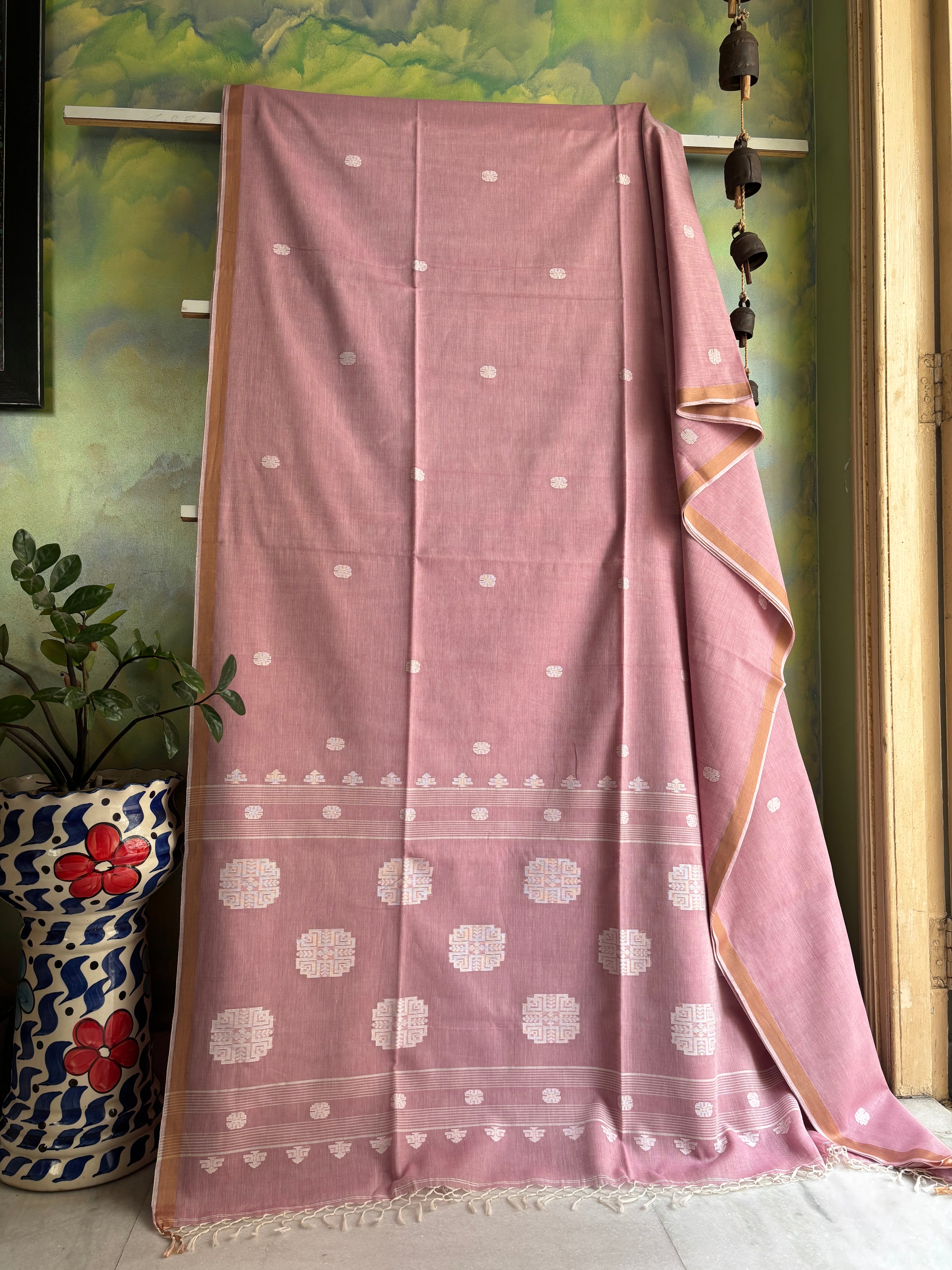 Handwoven Dusty Pink Cotton Jamdani Saree