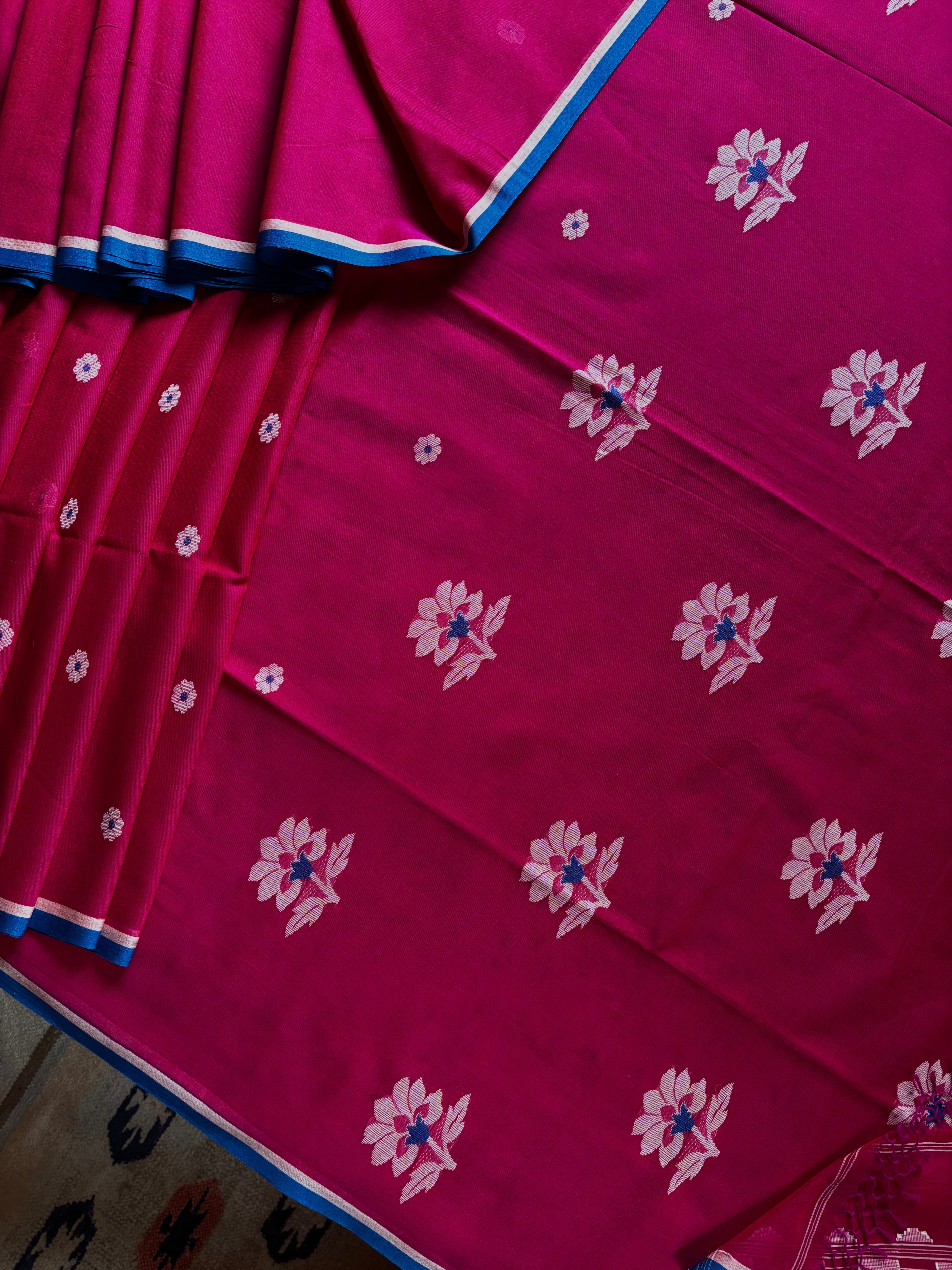 Handwoven Pink Red Dual Toned Cotton Jamdani Saree
