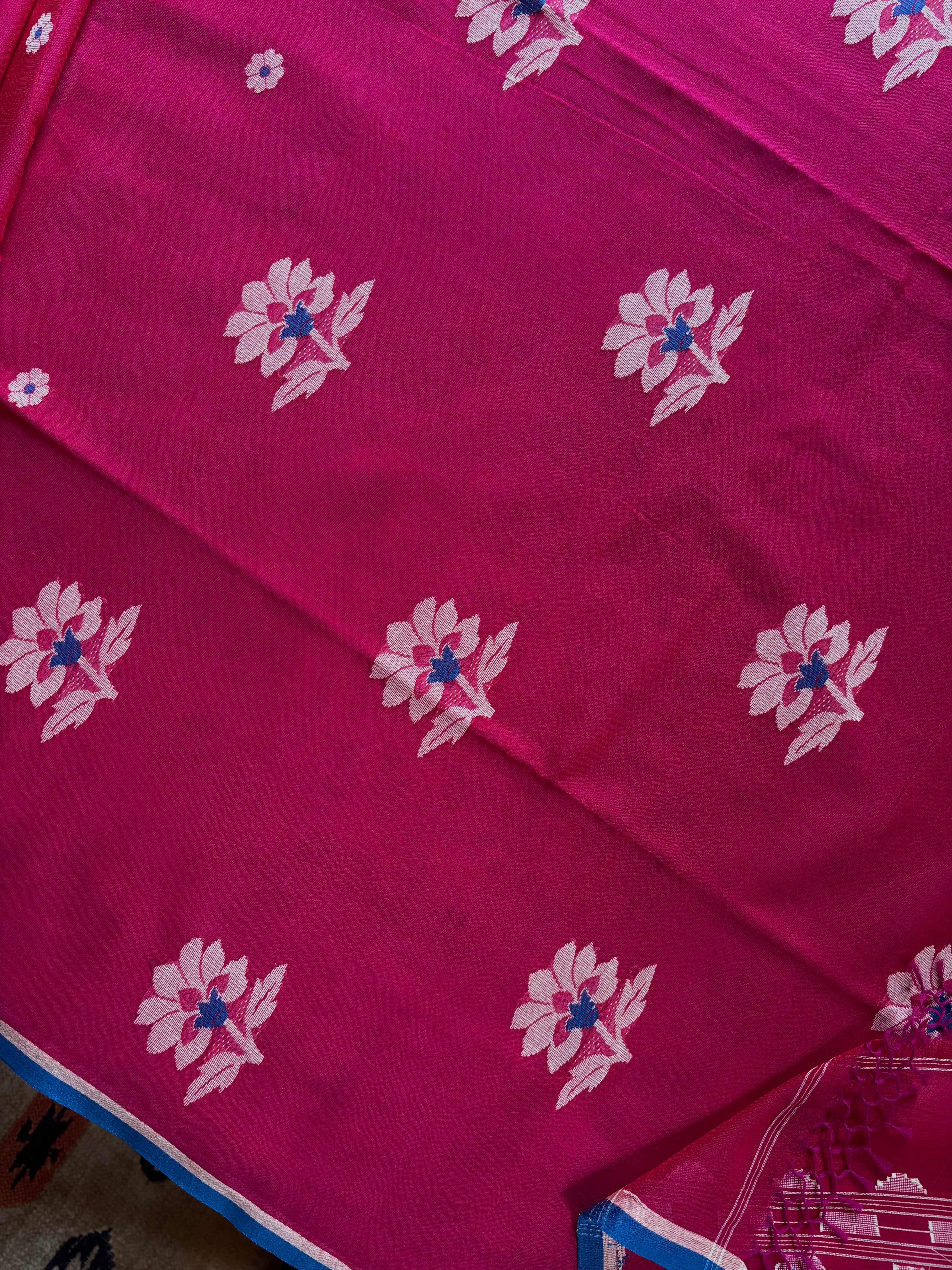 Handwoven Pink Red Dual Toned Cotton Jamdani Saree