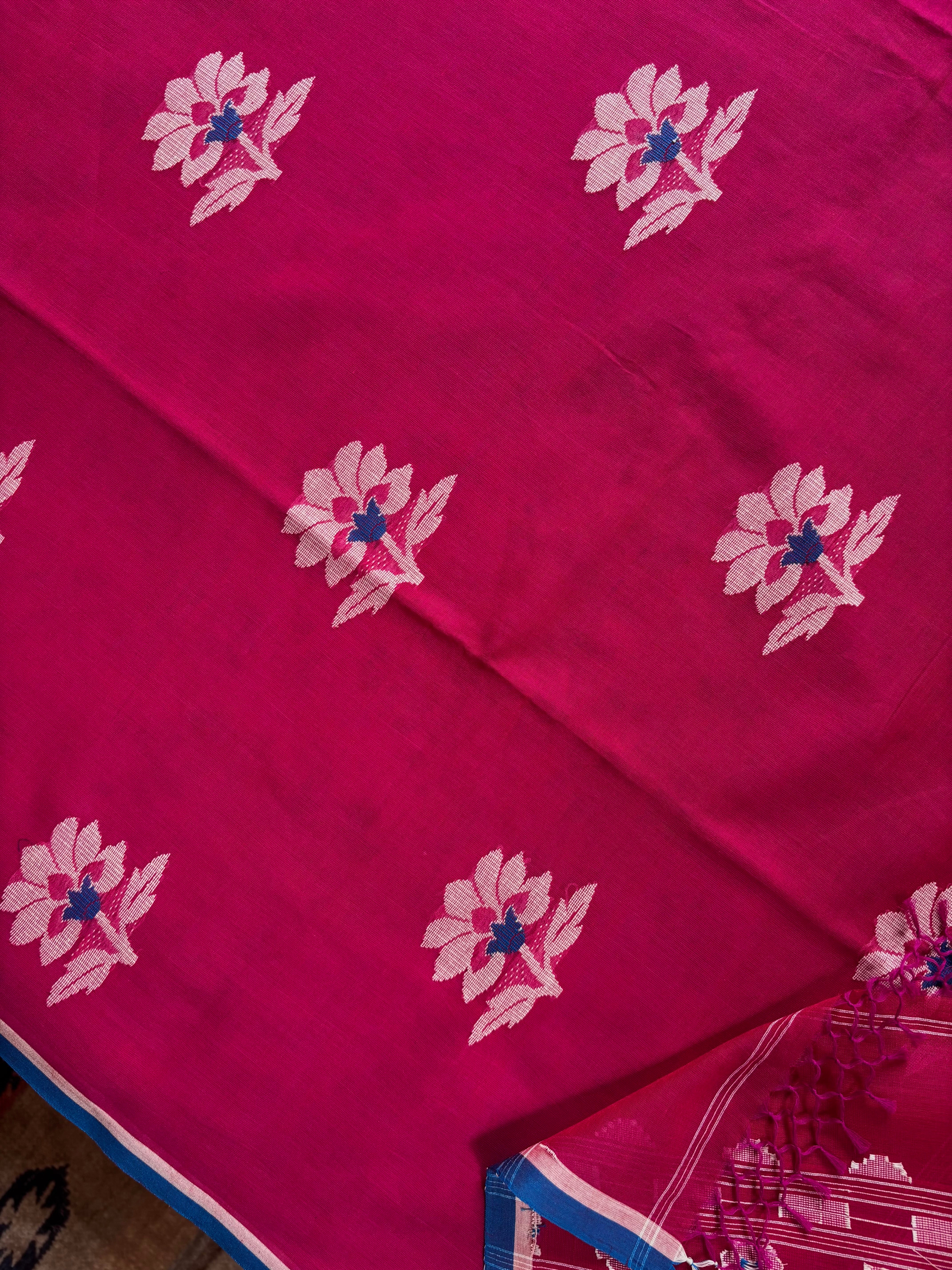 Handwoven Pink Red Dual Toned Cotton Jamdani Saree