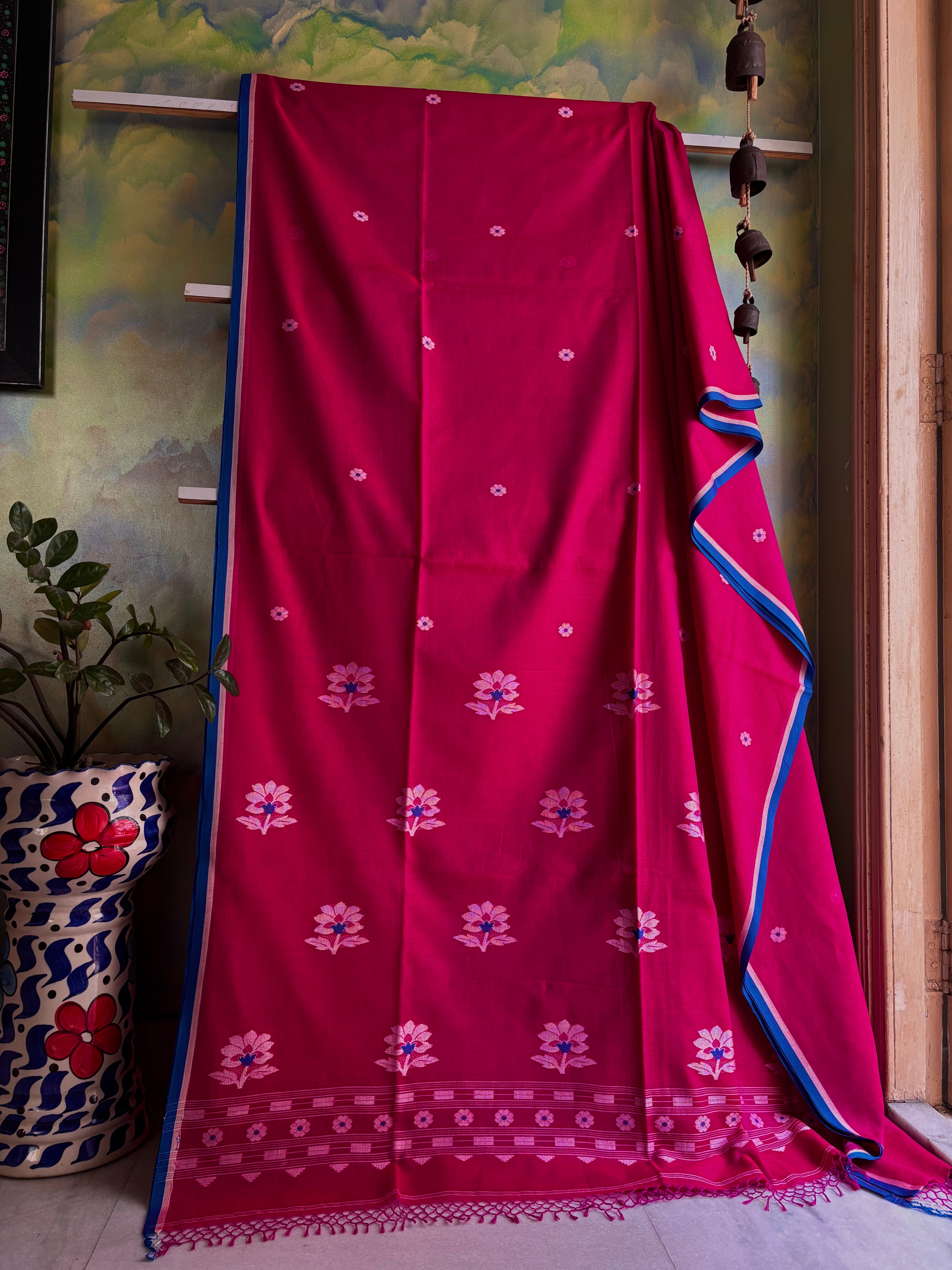 Handwoven Pink Red Dual Toned Cotton Jamdani Saree