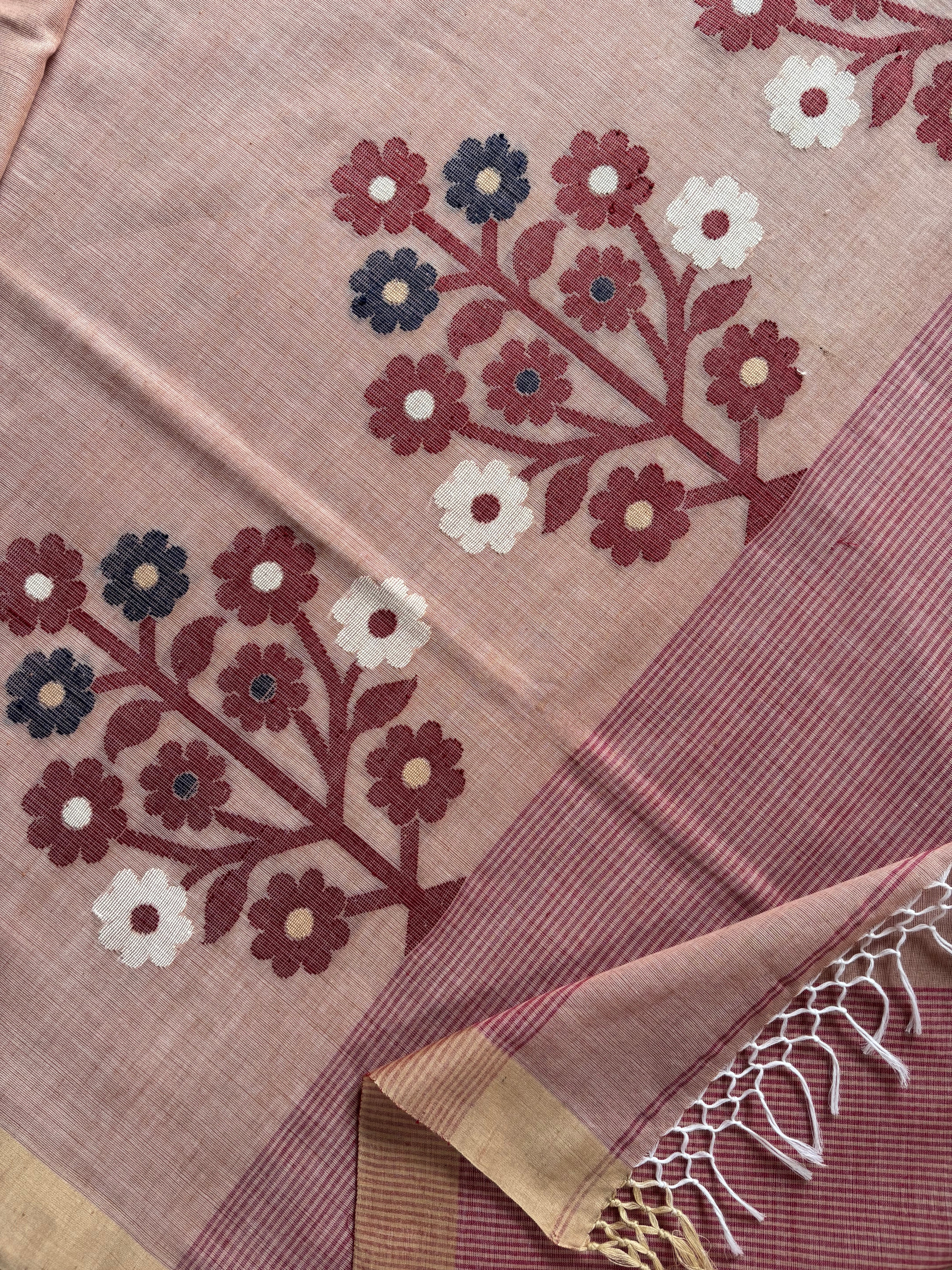 Handwoven Muted Peach Colour Cotton Jamdani Saree