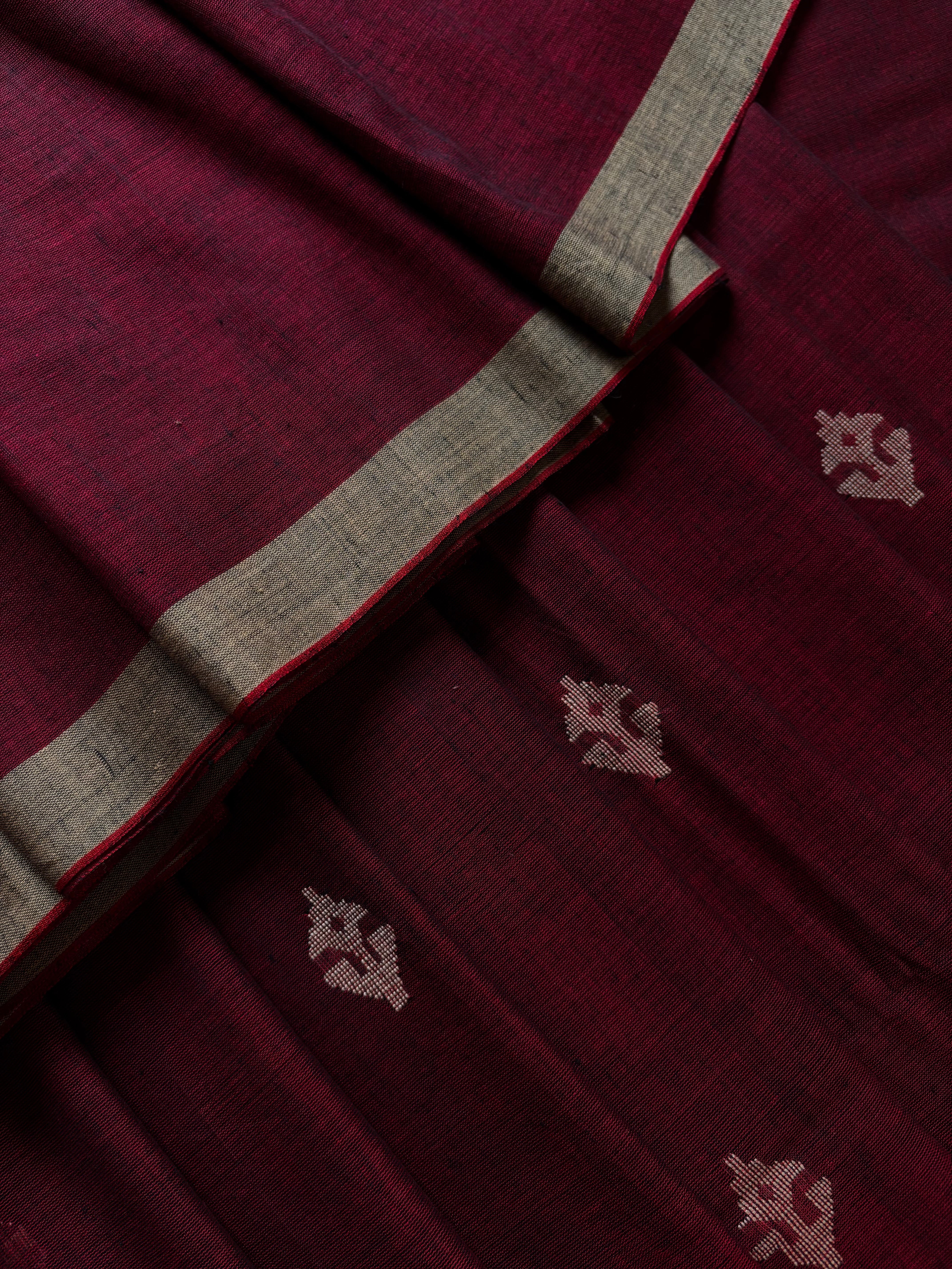 Handwoven Maroon Beige Cotton Jamdani Saree