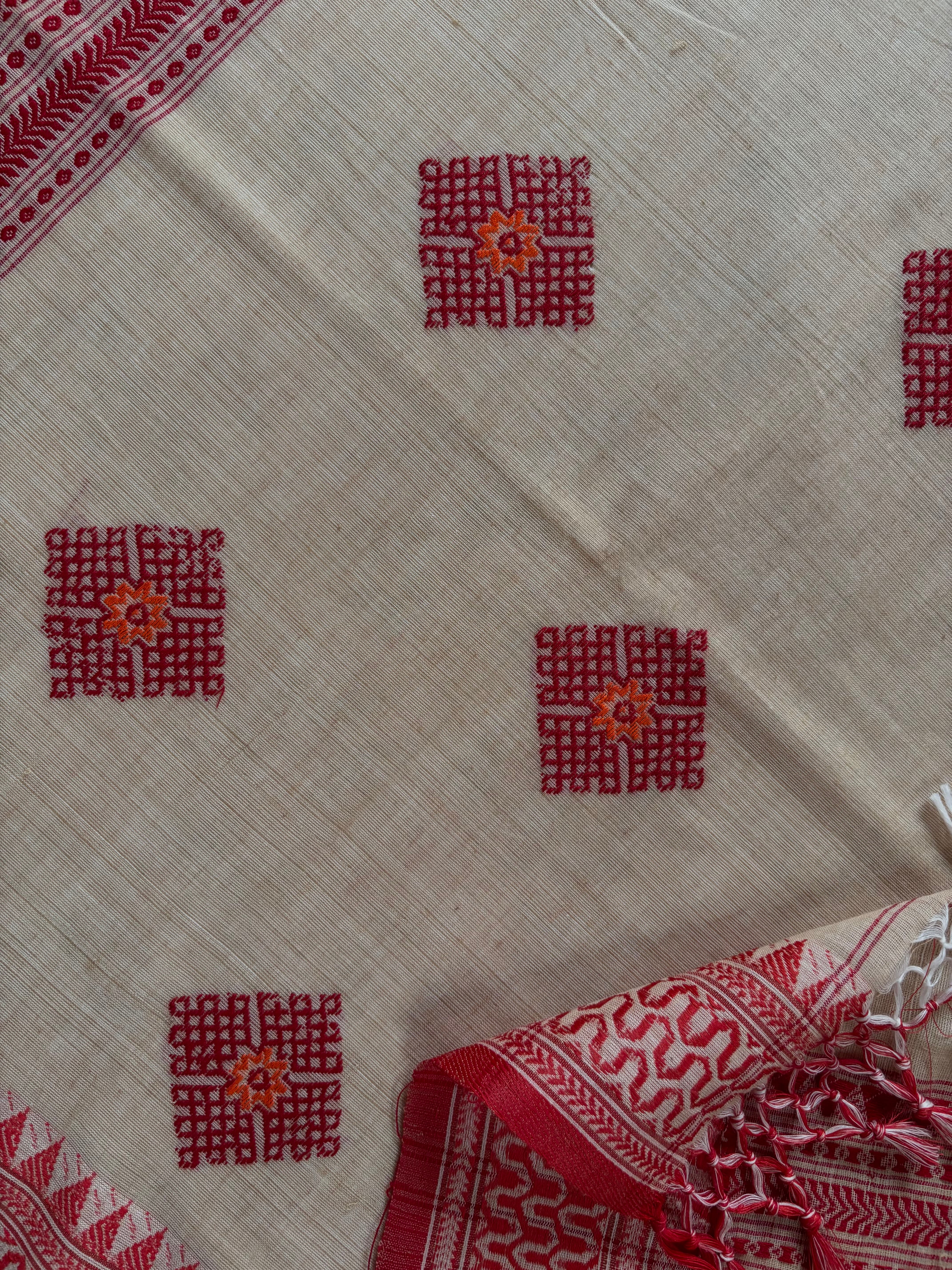 Handwoven Beige Red Phulia Cotton Saree