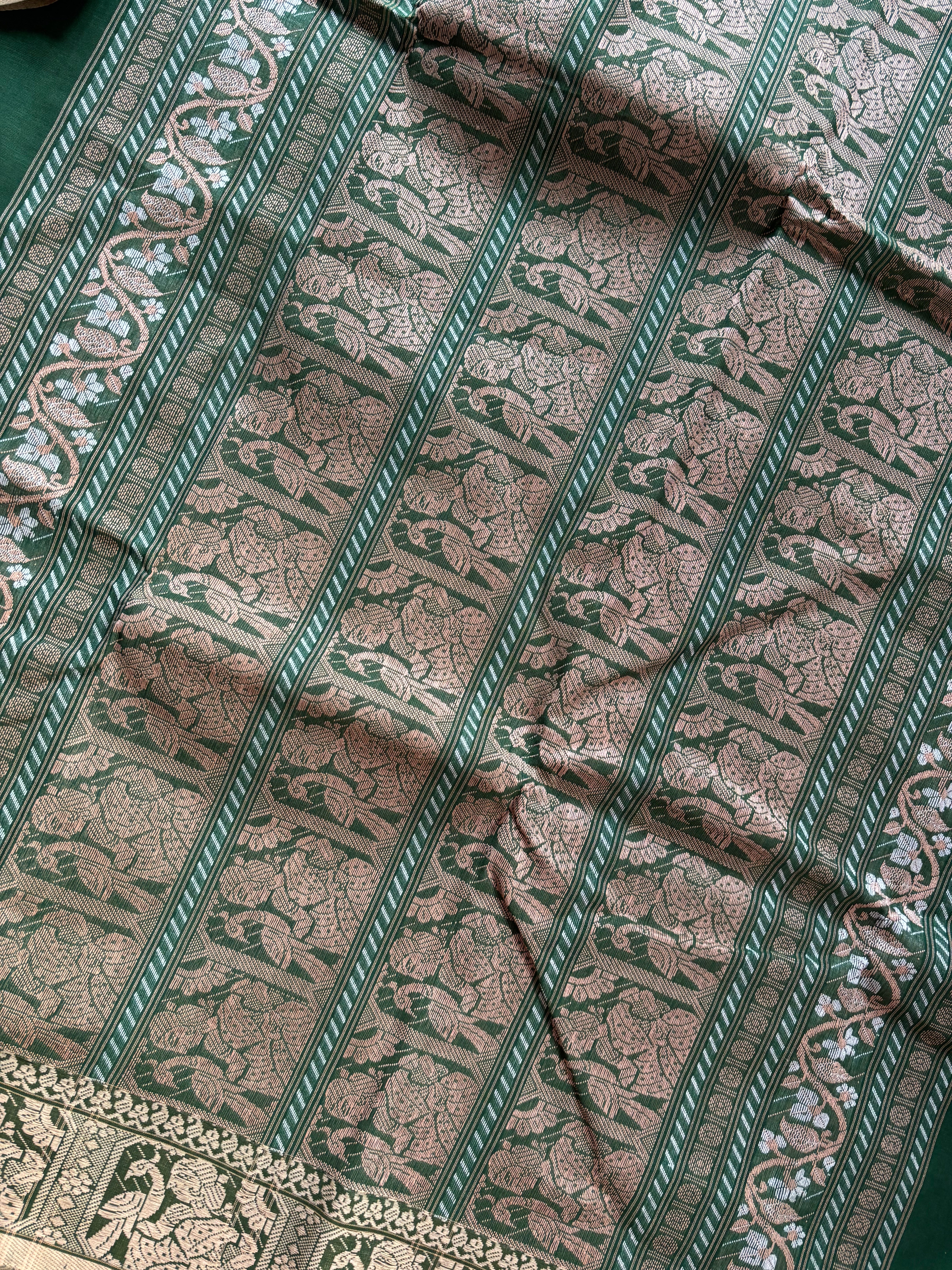 Handwoven Emerald Green Colour Cotton Baluchari Saree
